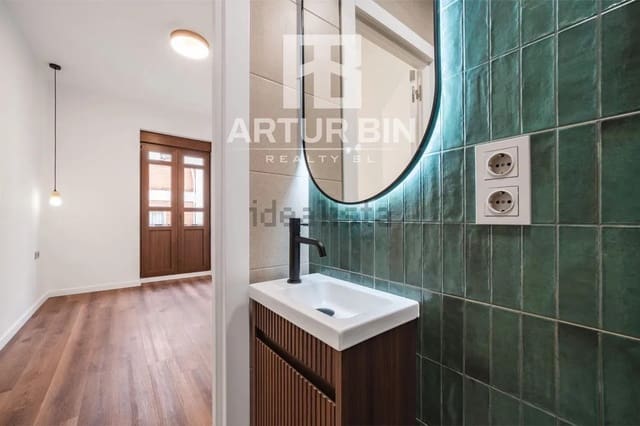 2 bedroom Flat for sale in Russafa, Valencia city - € 420,000 (Ref: 9994281)