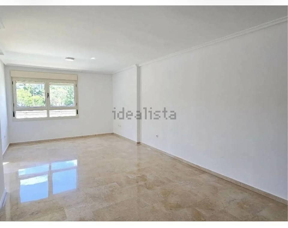 4 soverom Leilighet til leie i Valencia by med svømmebasseng garasje - € 1 900 (Ref: 9994282)