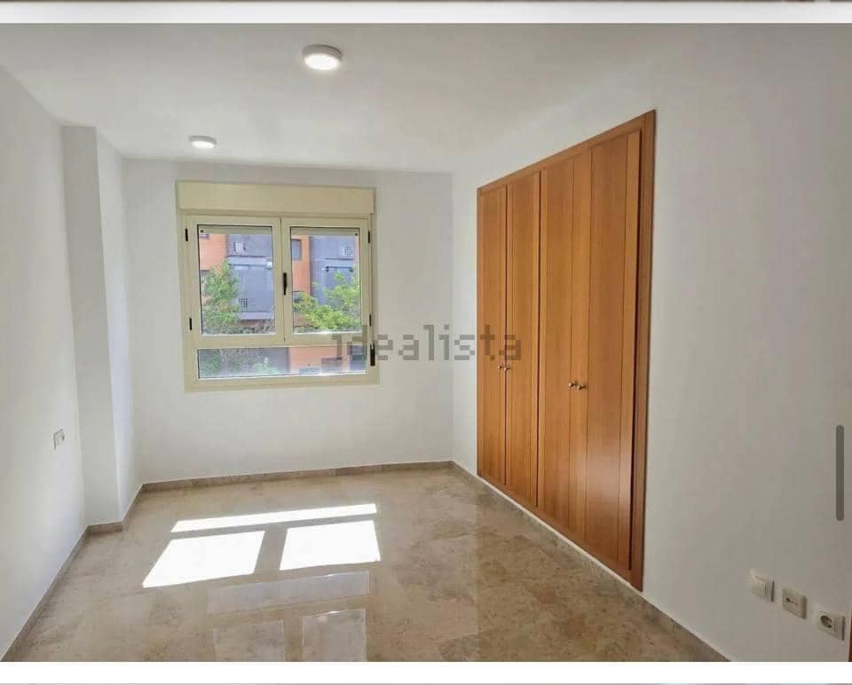 4 soverom Leilighet til leie i Valencia by med svømmebasseng garasje - € 1 900 (Ref: 9994282)