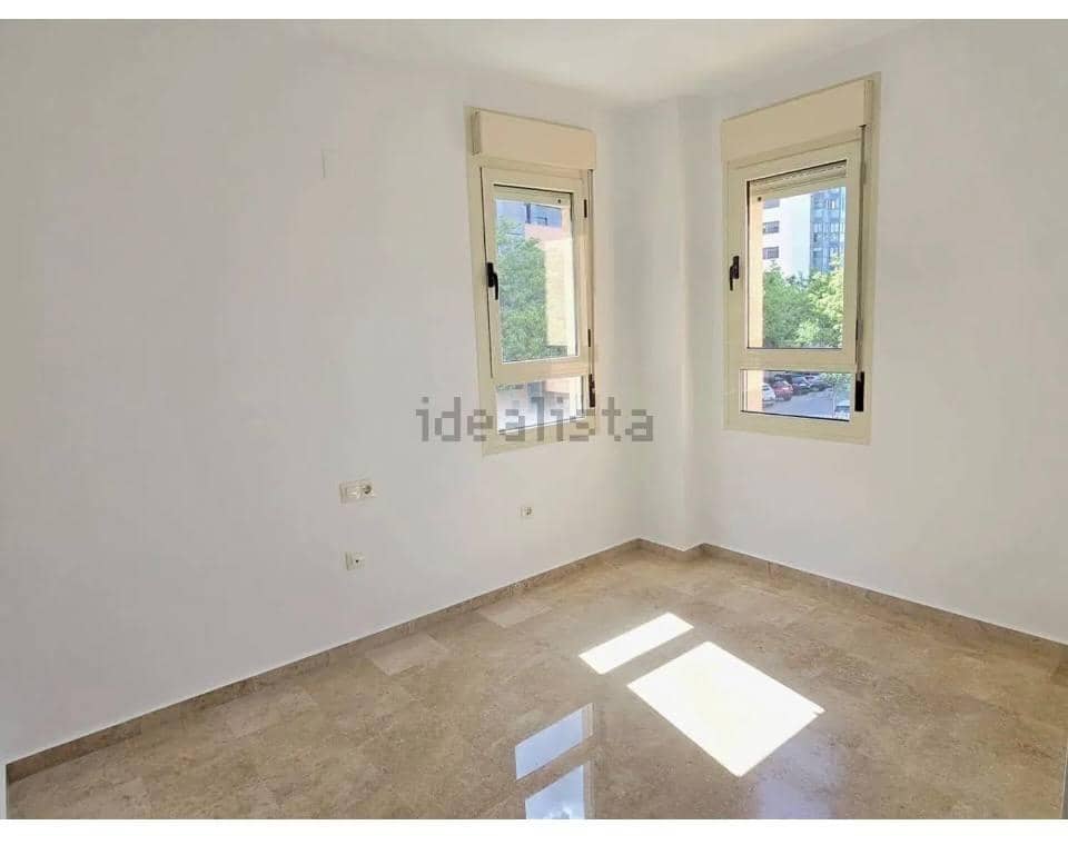 4 soverom Leilighet til leie i Valencia by med svømmebasseng garasje - € 1 900 (Ref: 9994282)