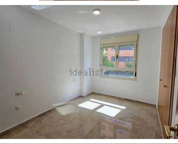 4 soverom Leilighet til leie i Sant Llorens, Valencia by med svømmebasseng garasje - € 1 900 (Ref: 9994282)