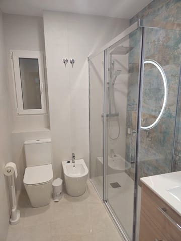 3 soveværelse Lejlighed til leje i Llaurí - € 2.200 (Ref: 9998844)