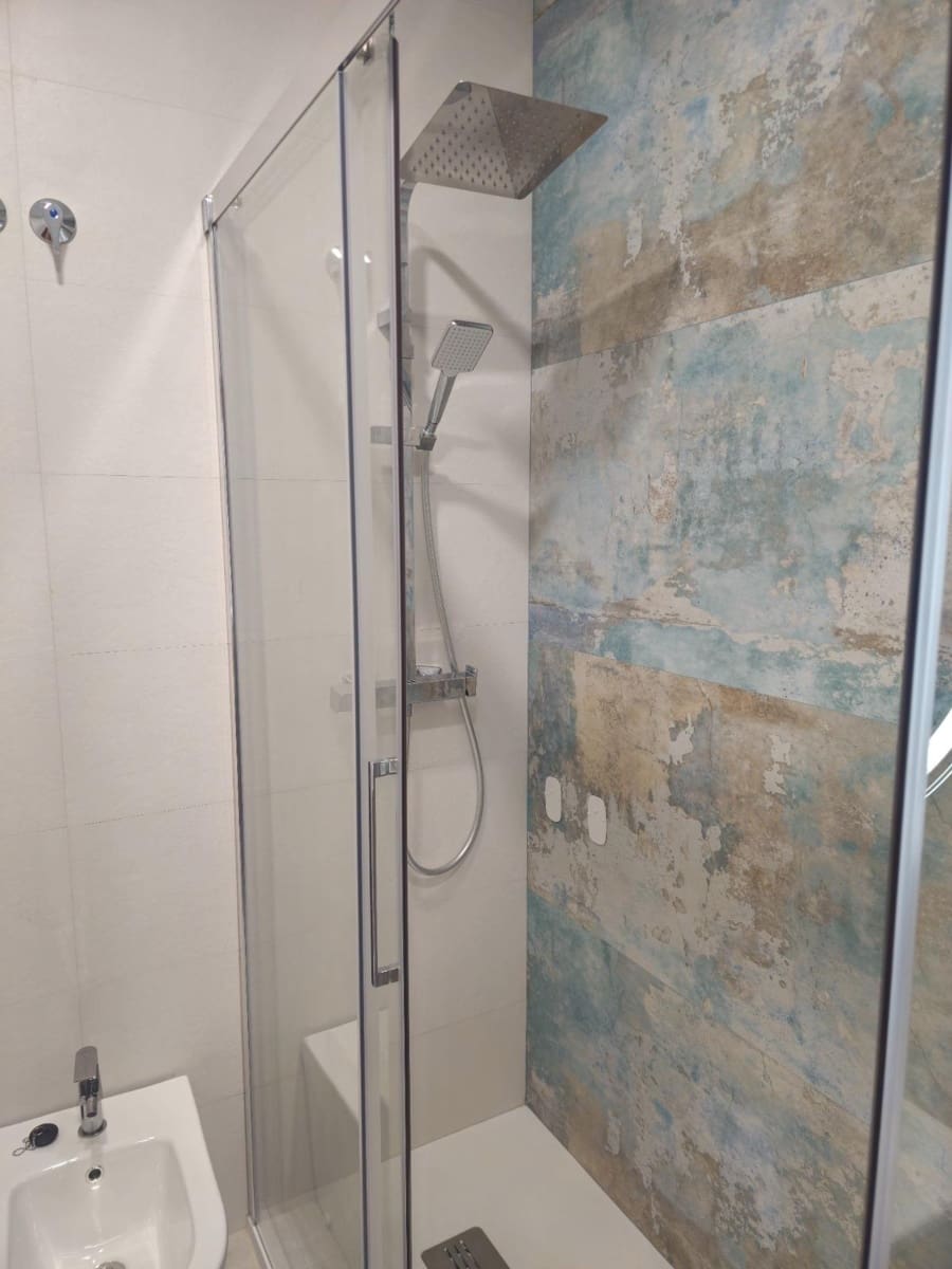 3 soverom Leilighet til leie i Llauri - € 2 200 (Ref: 9998844)