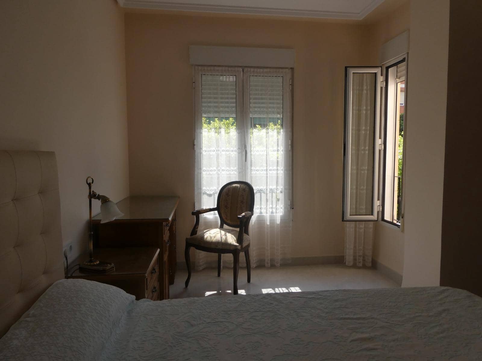 3 soverom Leilighet til leie i Llauri - € 2 200 (Ref: 9998844)