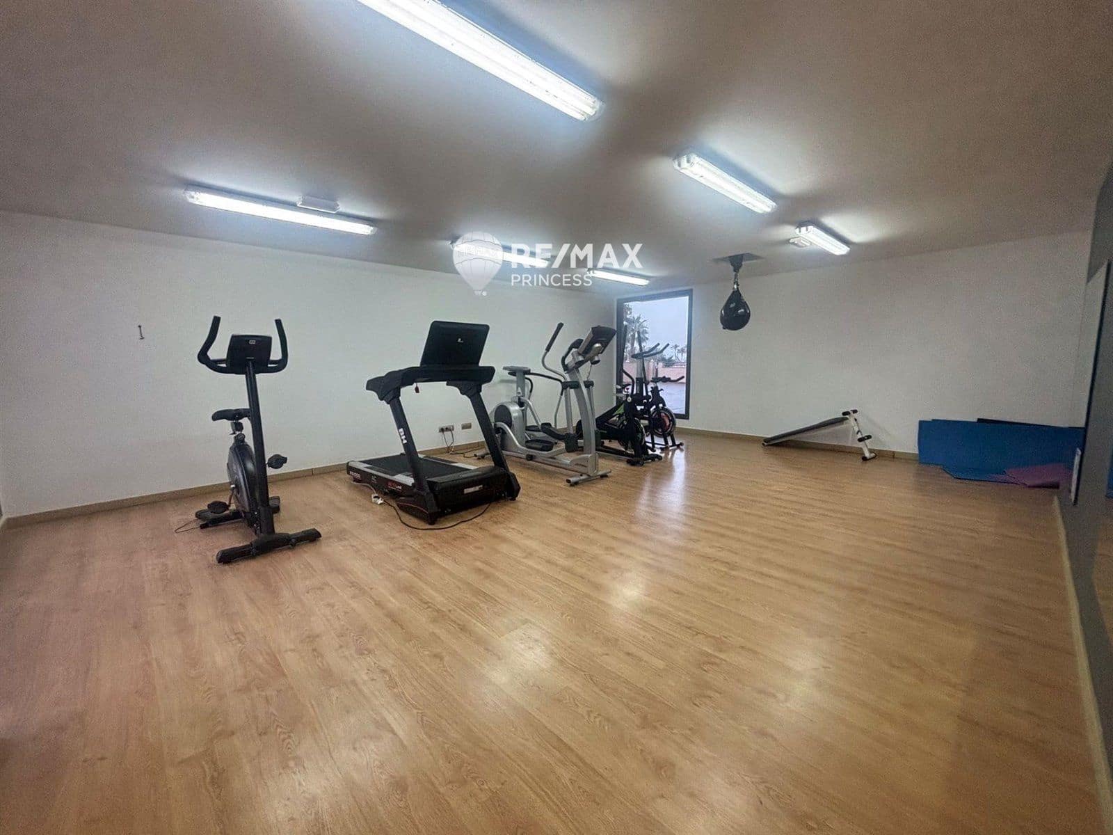 1 bedroom Flat for sale in Alicante / Alacant city with pool - € 309,000 (Ref: 8800001)