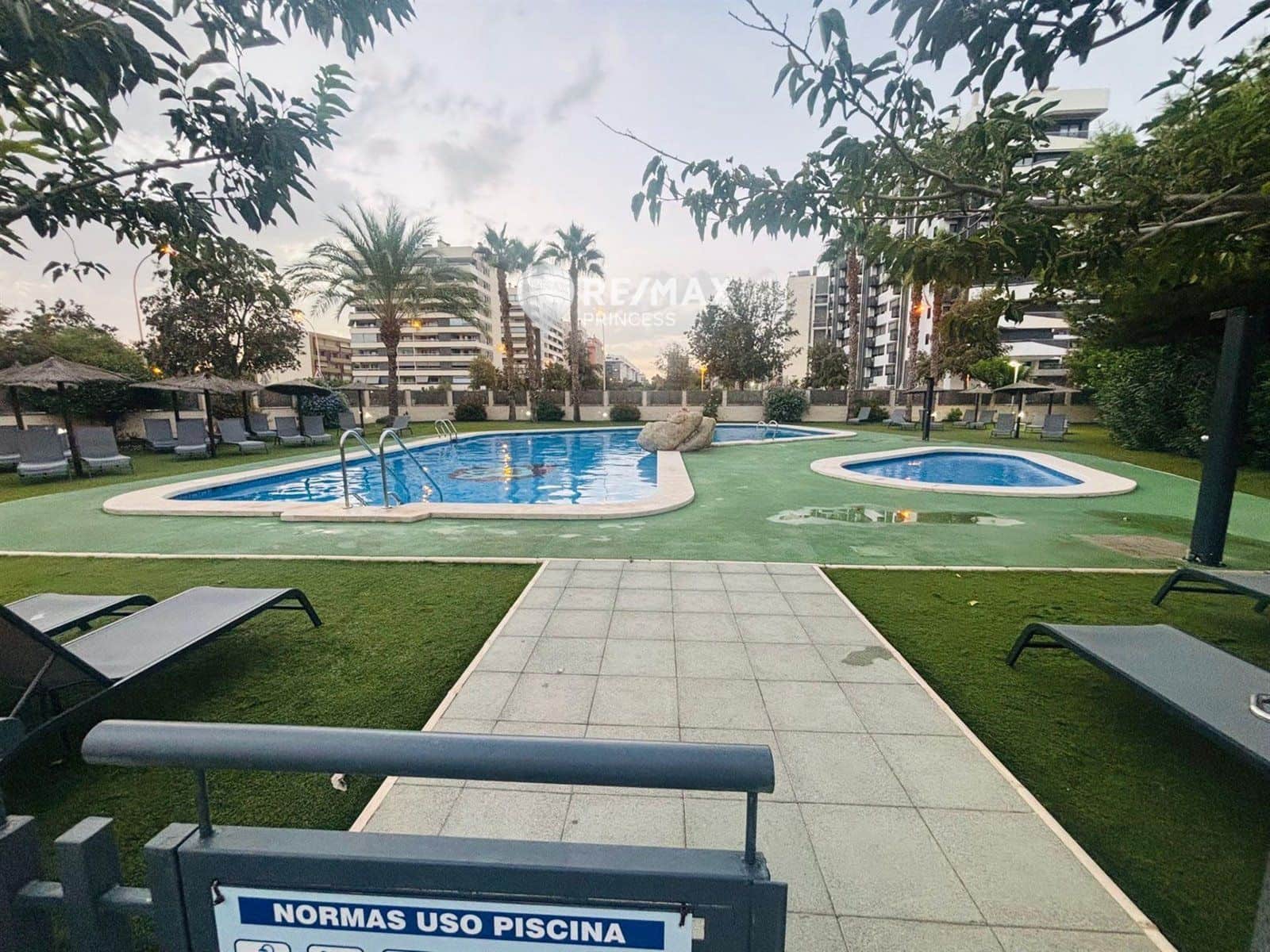 1 bedroom Flat for sale in Alicante / Alacant city with pool - € 309,000 (Ref: 8800001)