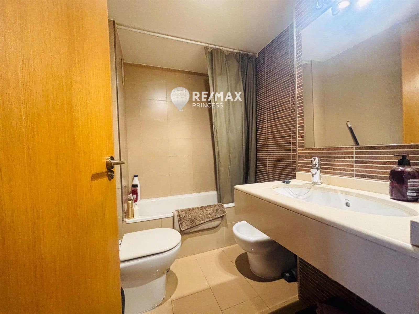 1 bedroom Flat for sale in Alicante / Alacant city with pool - € 309,000 (Ref: 8800001)