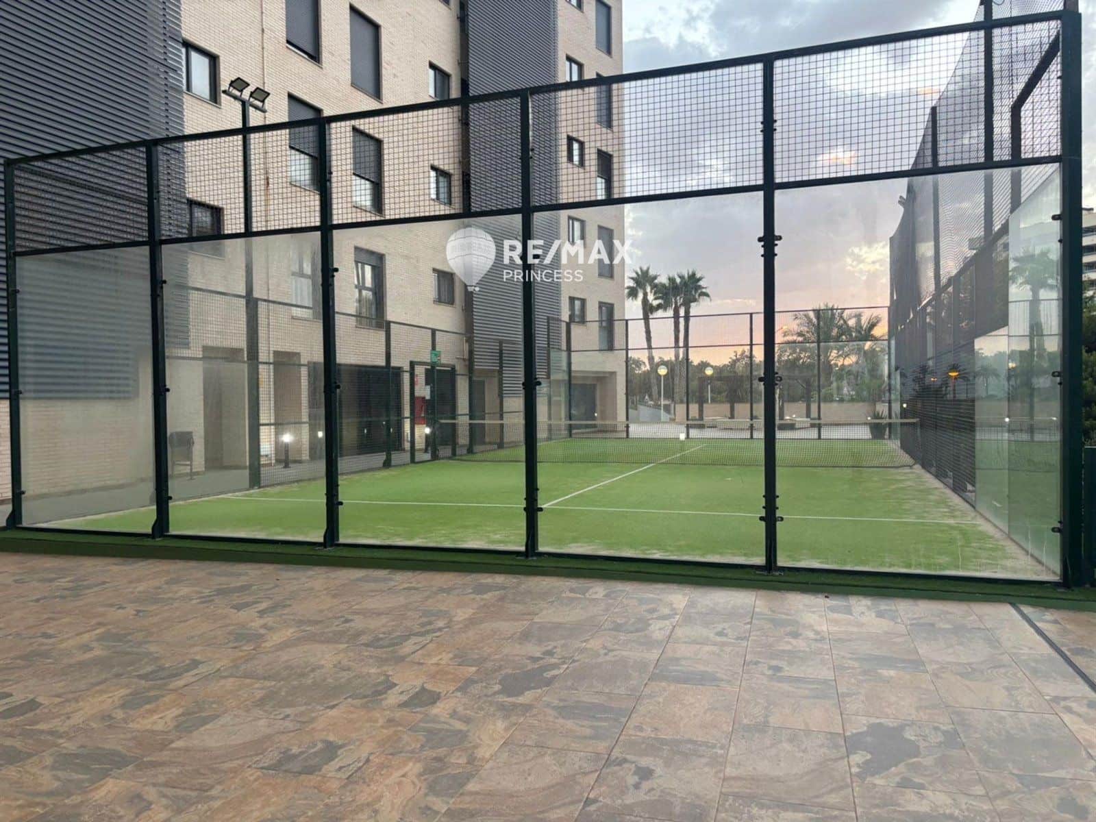 1 bedroom Flat for sale in Alicante / Alacant city with pool - € 309,000 (Ref: 8800001)