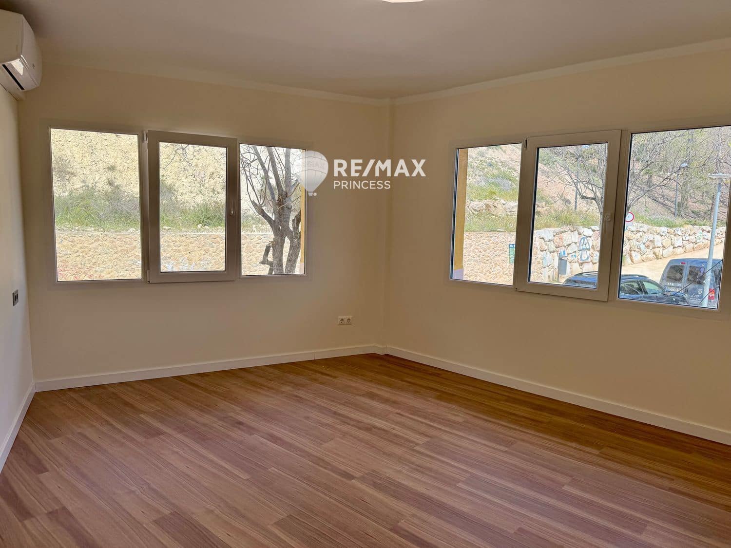 3 sypialnia Mieszkanie na sprzedaż w Miasto Alicante / Alacant - 260 000 € (Ref: 8967396)