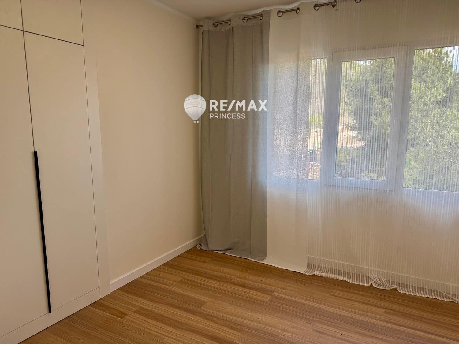 3 sypialnia Mieszkanie na sprzedaż w Miasto Alicante / Alacant - 260 000 € (Ref: 8967396)