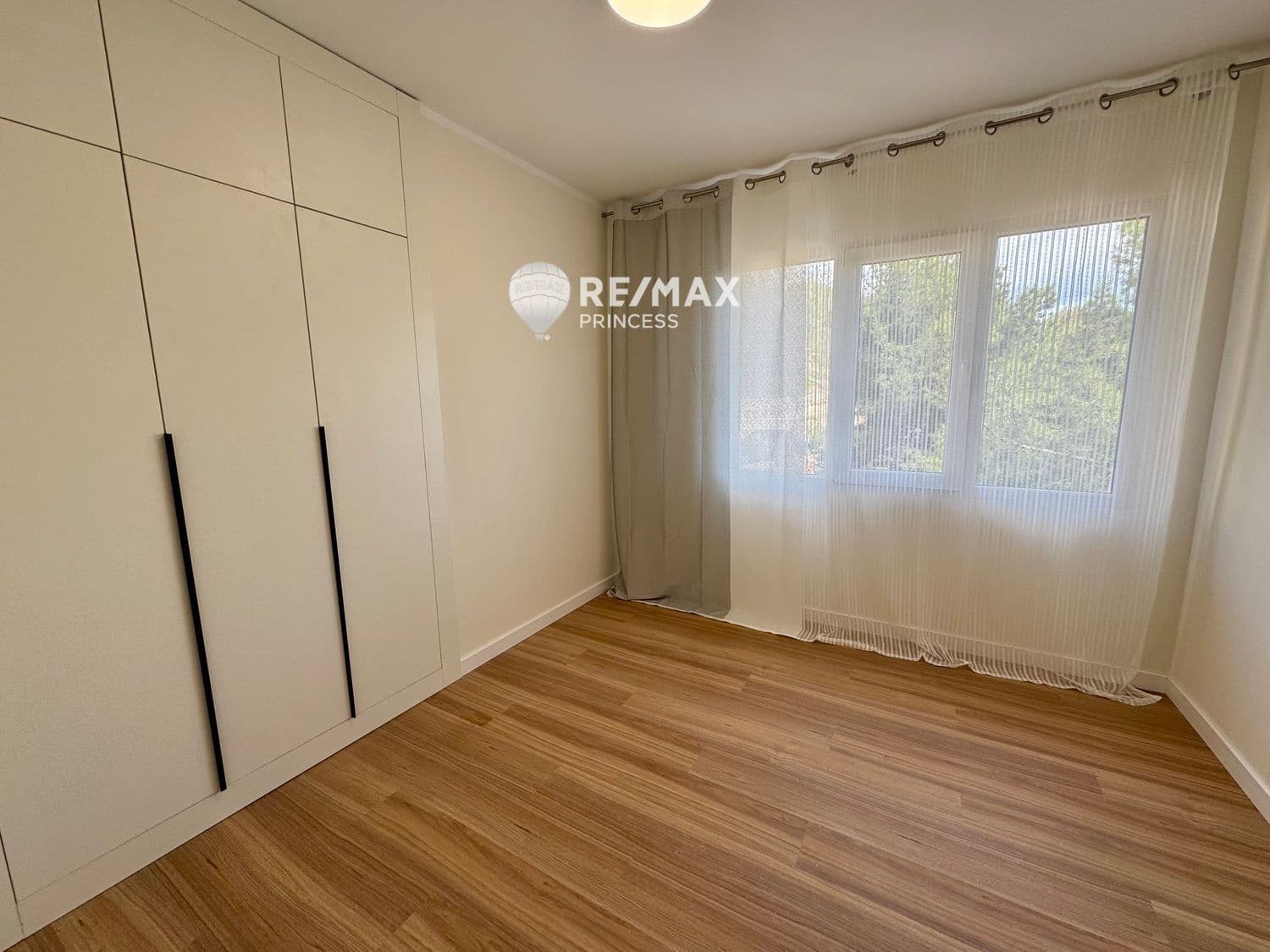 3 sypialnia Mieszkanie na sprzedaż w Miasto Alicante / Alacant - 260 000 € (Ref: 8967396)