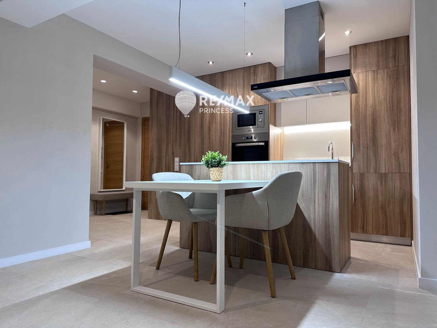 2 soveværelse Penthouse til salg i Alicante by - € 268.900 (Ref: 8990153)