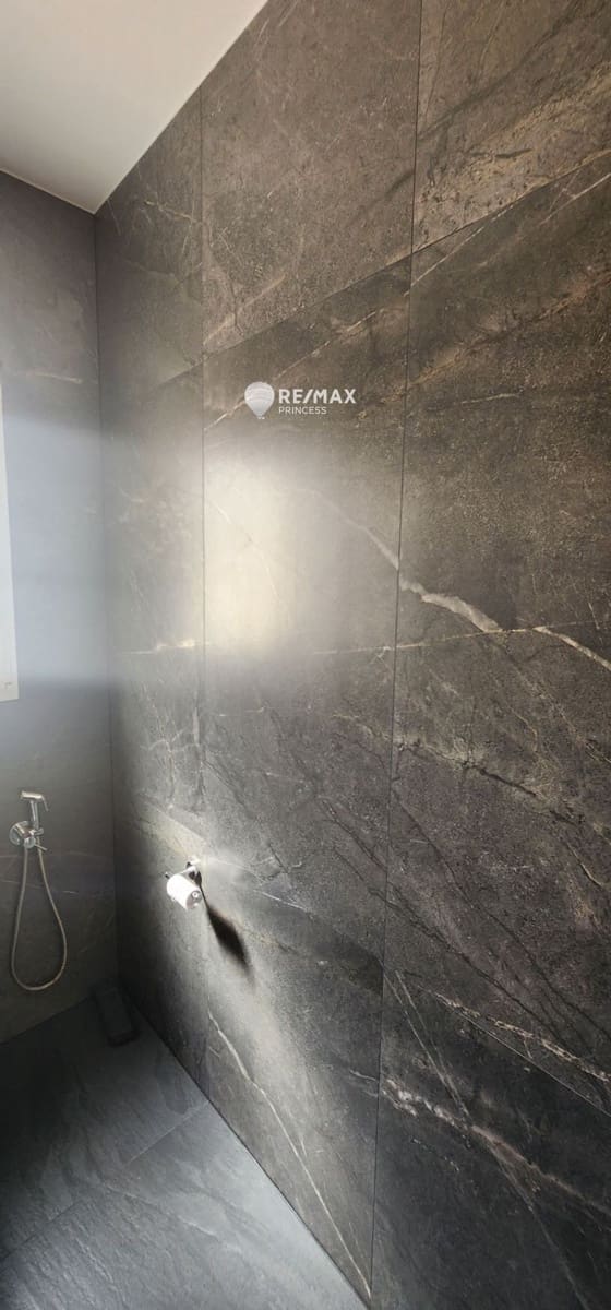 3 soveværelse Lejlighed til salg i Alicante by - € 260.000 (Ref: 8990154)