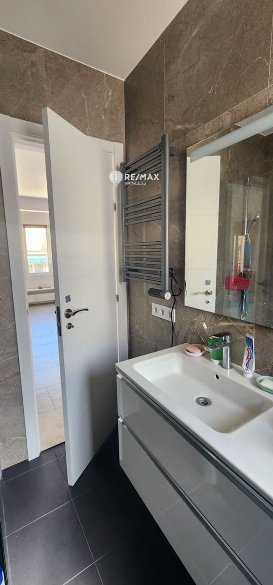 3 soveværelse Lejlighed til salg i Alicante by - € 260.000 (Ref: 8990154)