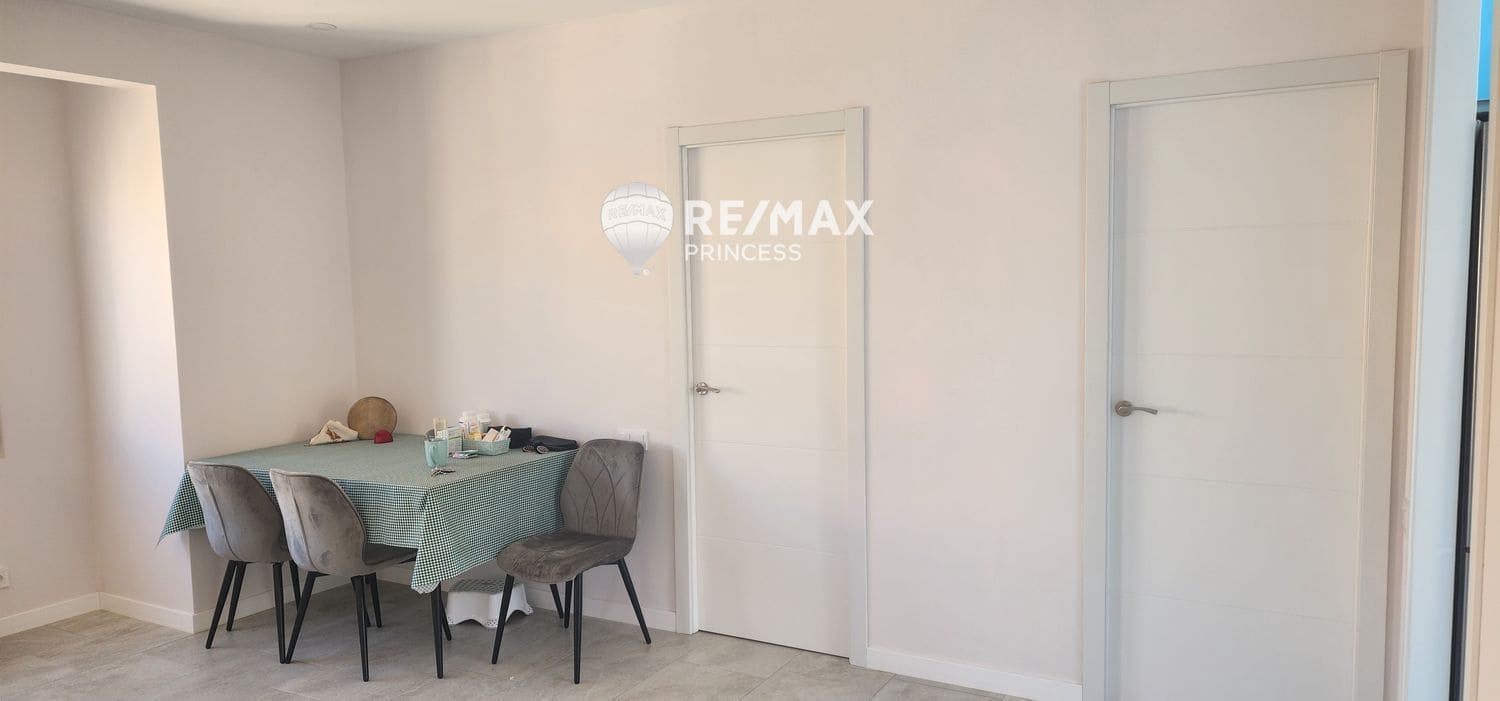 3 soveværelse Lejlighed til salg i Alicante by - € 260.000 (Ref: 8990154)