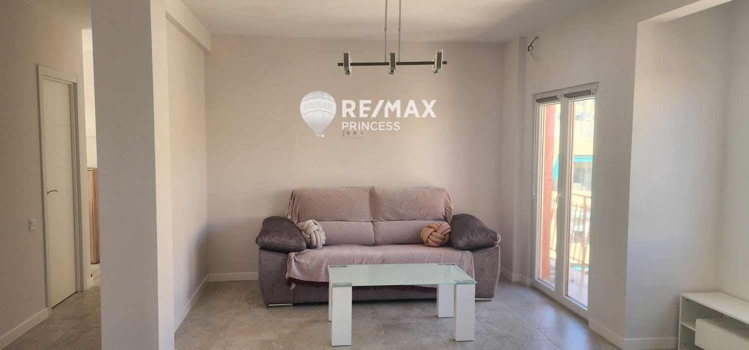 3 soveværelse Lejlighed til salg i Alicante by - € 260.000 (Ref: 8990154)