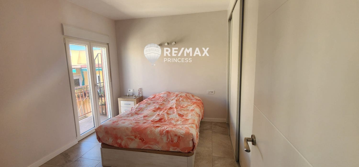 3 soveværelse Lejlighed til salg i Alicante by - € 260.000 (Ref: 8990154)