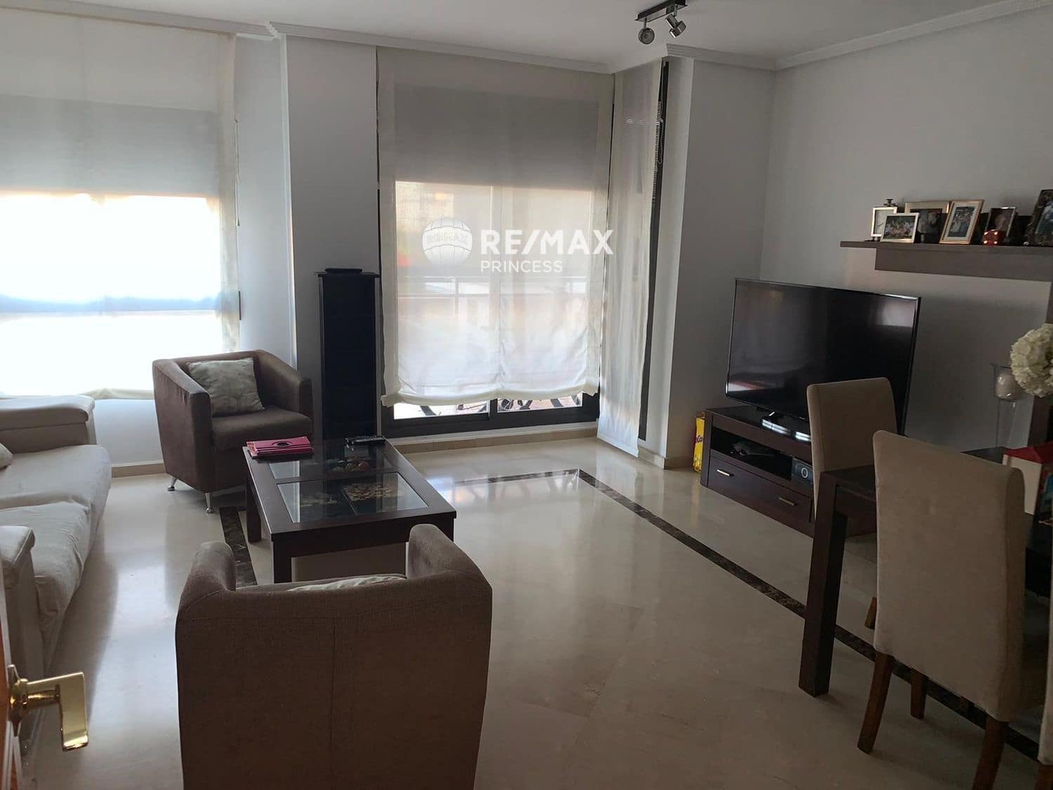 3 soveværelse Lejlighed til salg i Alicante by med swimmingpool garage - € 319.000 (Ref: 8990156)