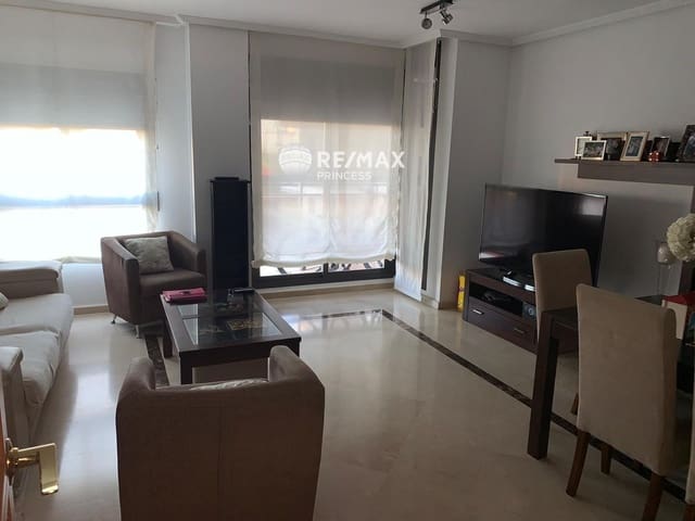 3 makuuhuone Asunto myytävänä paikassa Benalúa, Alicante kaupunki mukana uima-altaan 
autotalli - 319 000 € (Ref: 8990156)