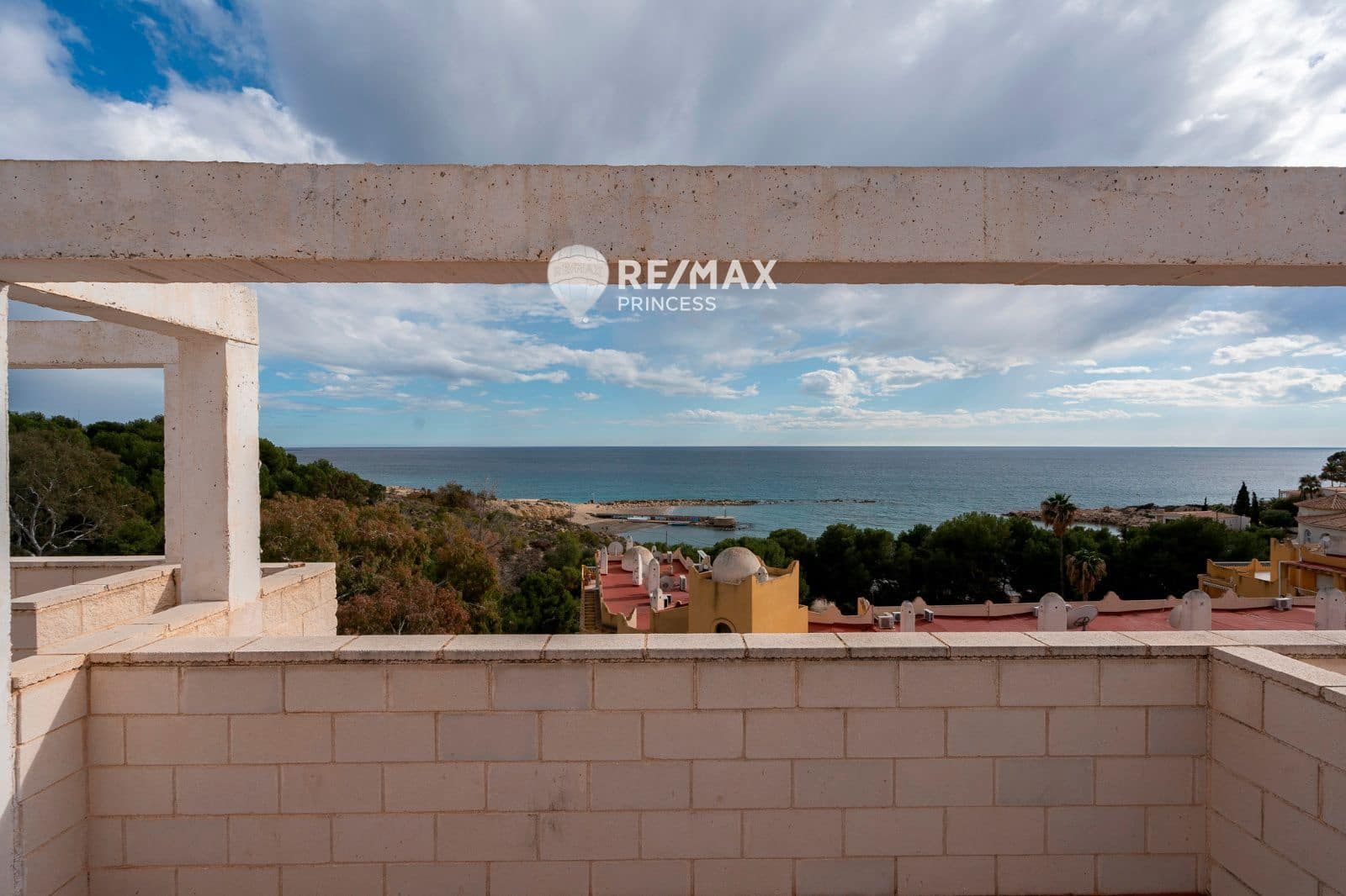 2 soveværelse Penthouse til salg i El Campello med garage - € 299.000 (Ref: 9012254)