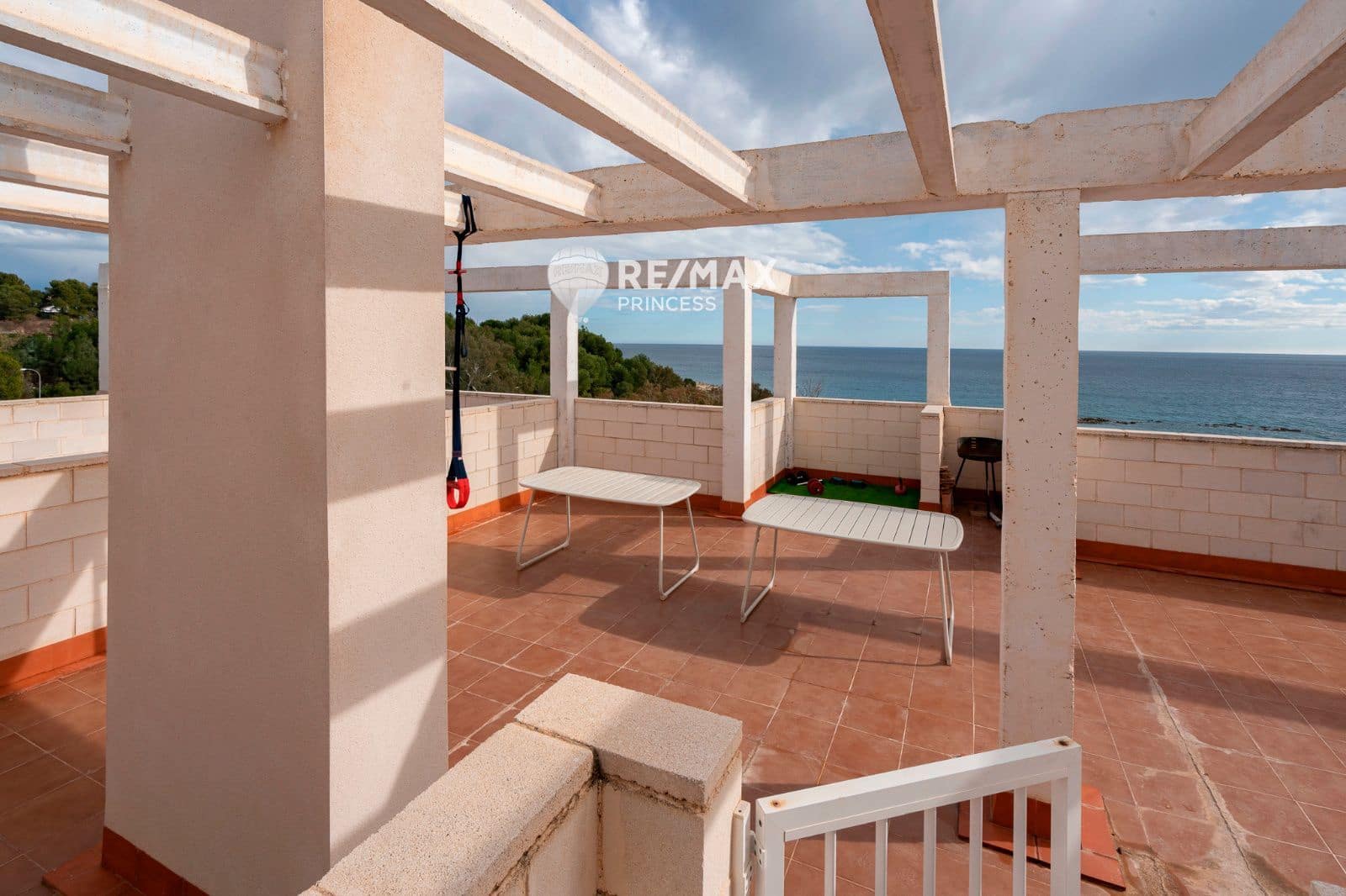 2 soveværelse Penthouse til salg i El Campello med garage - € 299.000 (Ref: 9012254)