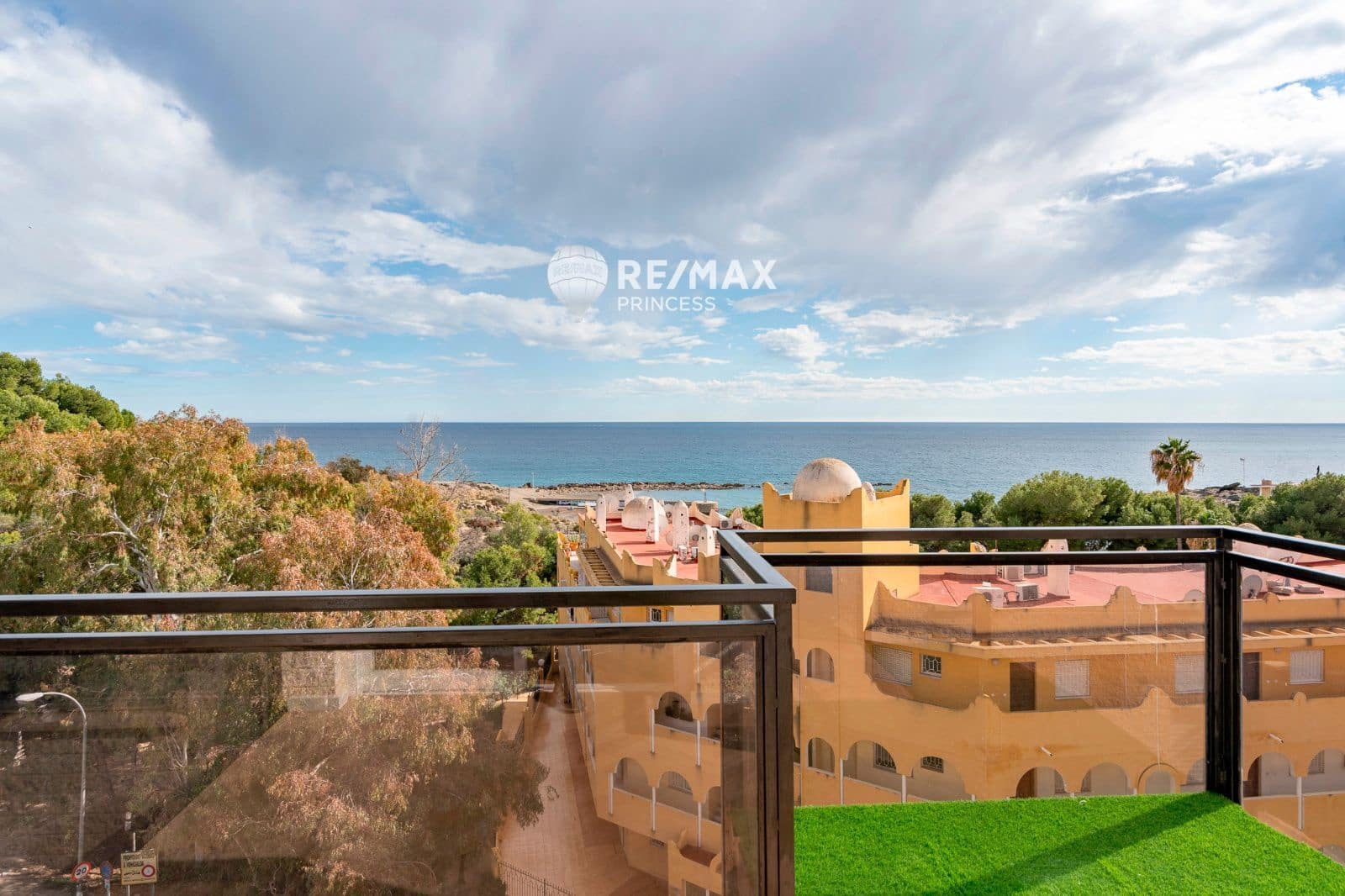 2 soveværelse Penthouse til salg i El Campello med garage - € 299.000 (Ref: 9012254)