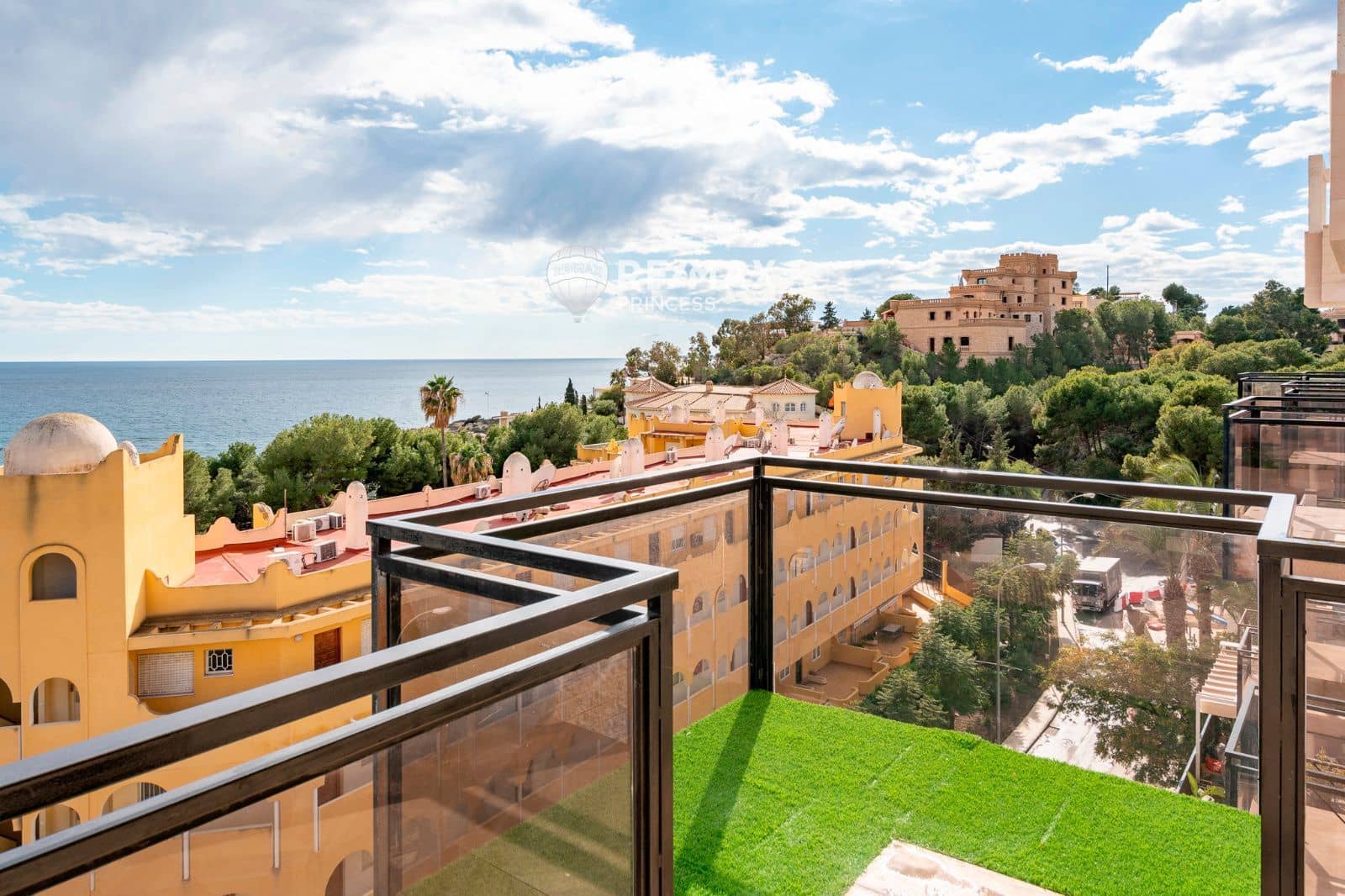 2 soveværelse Penthouse til salg i El Campello med garage - € 299.000 (Ref: 9012254)
