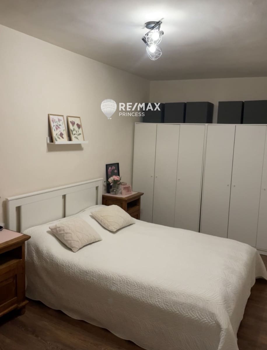 4 bedroom Flat for sale in Alicante / Alacant city - € 196,000 (Ref: 9074236)