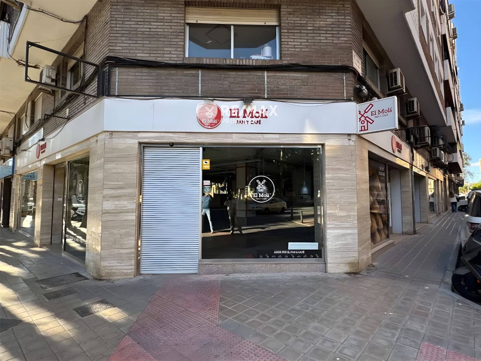 Commercial for sale in Alicante / Alacant city - € 430,000 (Ref: 9074241)