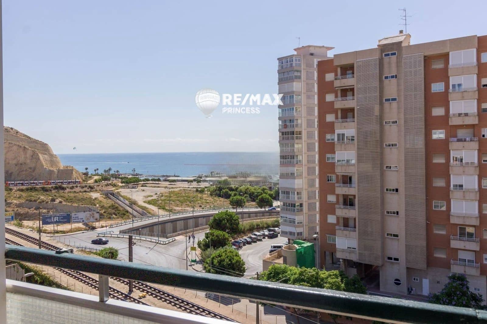 2 makuuhuone Asunto myytävänä paikassa Alicante kaupunki mukana 
autotalli - 299 000 € (Ref: 9142348)