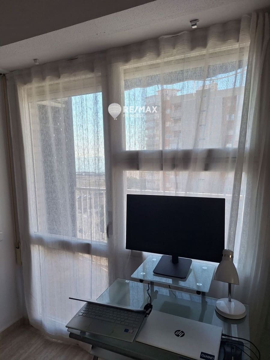 2 makuuhuone Asunto myytävänä paikassa Alicante kaupunki mukana 
autotalli - 299 000 € (Ref: 9142348)