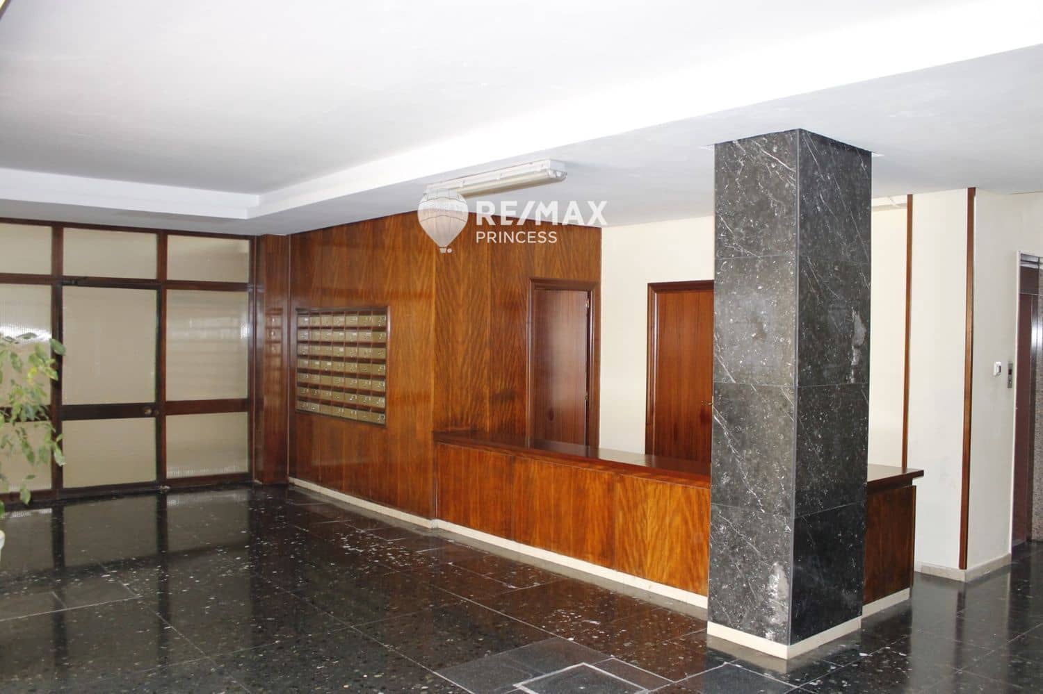 2 makuuhuone Asunto myytävänä paikassa Alicante kaupunki mukana 
autotalli - 299 000 € (Ref: 9142348)