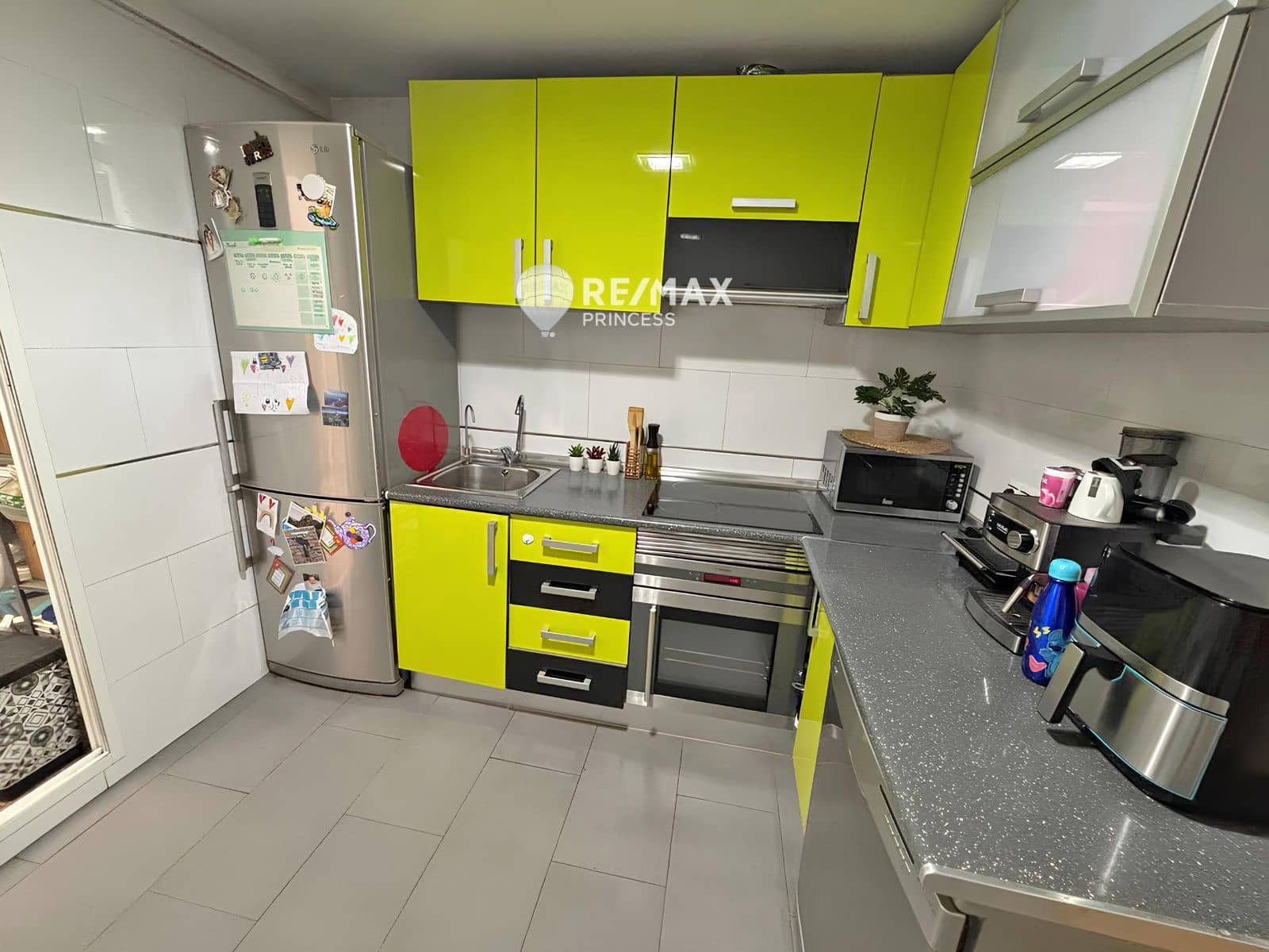 2 slaapkamer Flat te koop in Alicante stad - € 220.000 (Ref: 9164713)