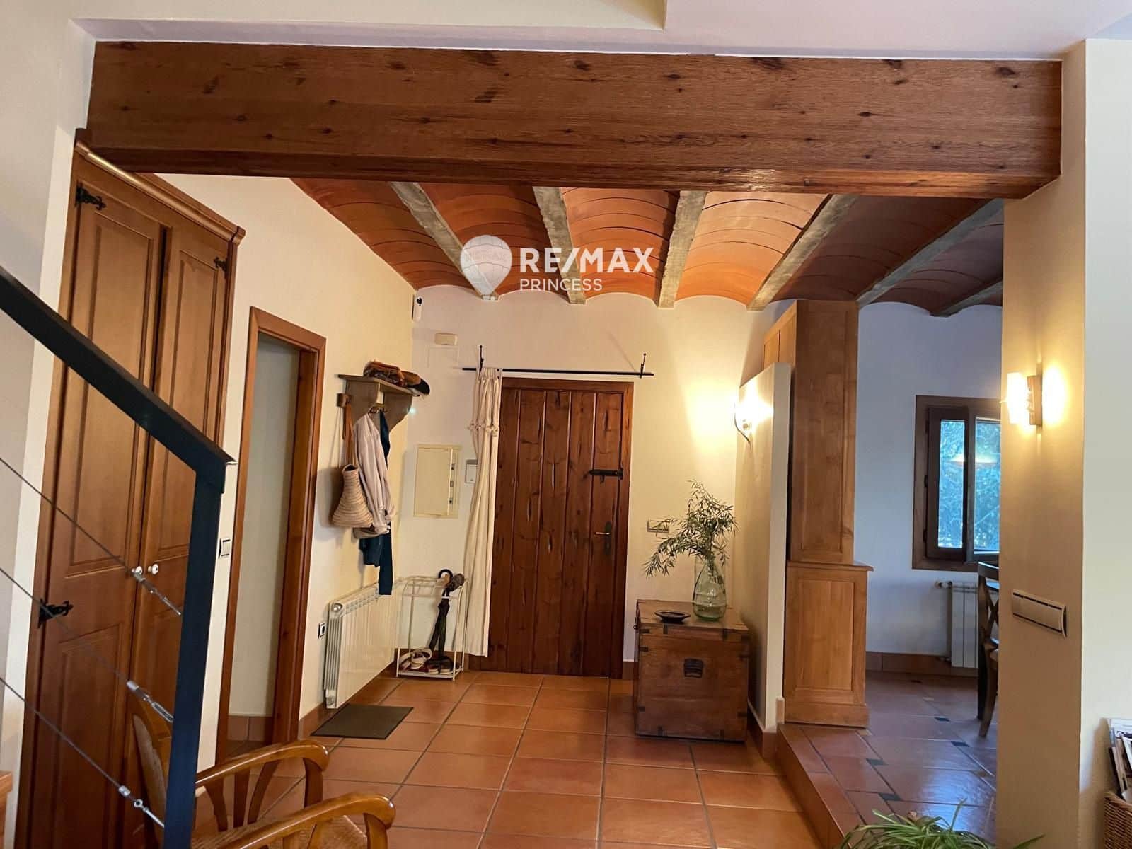 4 soveværelse Villa til leje i Castalla - € 2.500 (Ref: 9164715)