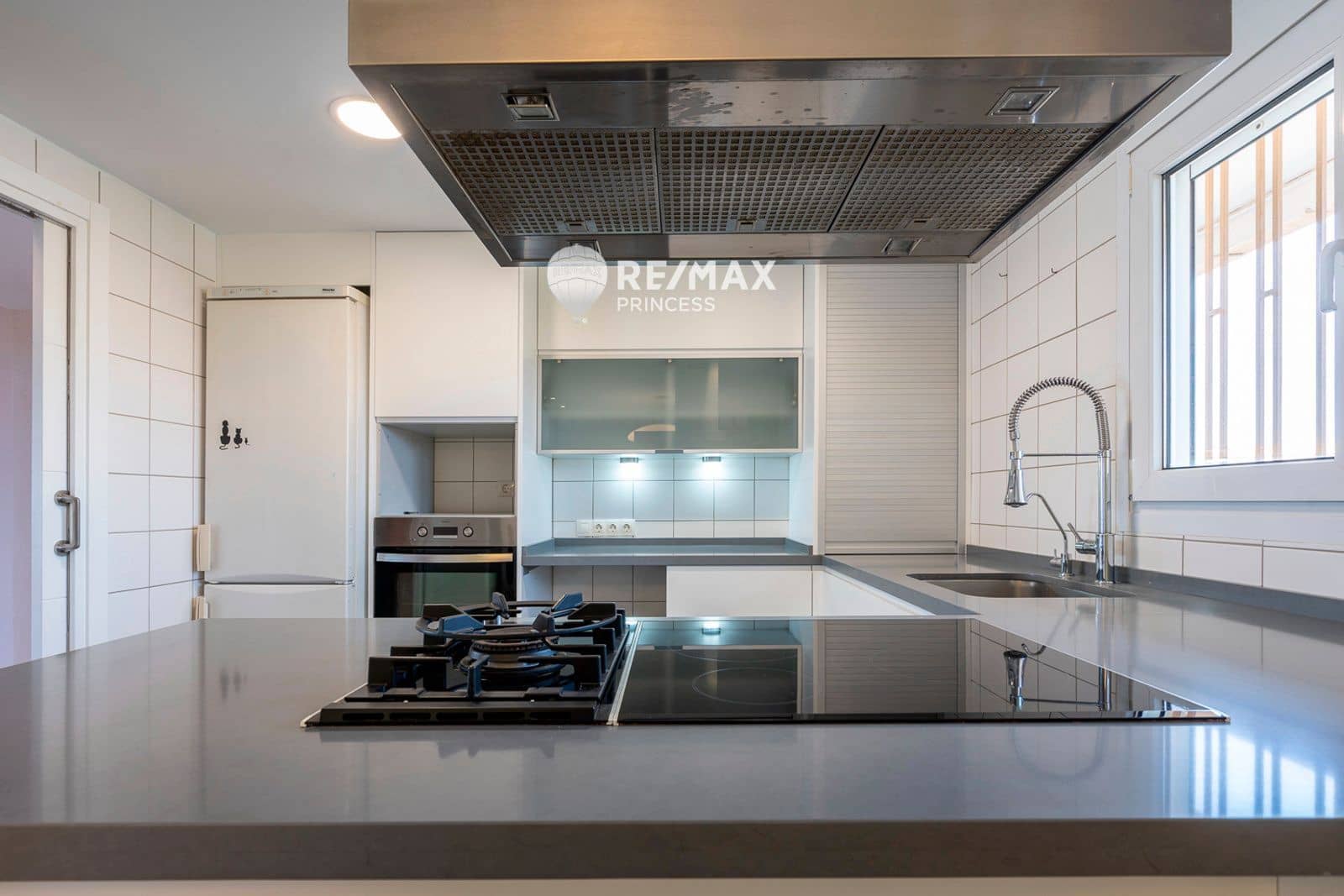 4 soverom Leilighet til salgs i Cabo de las Huertas med svømmebasseng garasje - € 785 000 (Ref: 9164716)