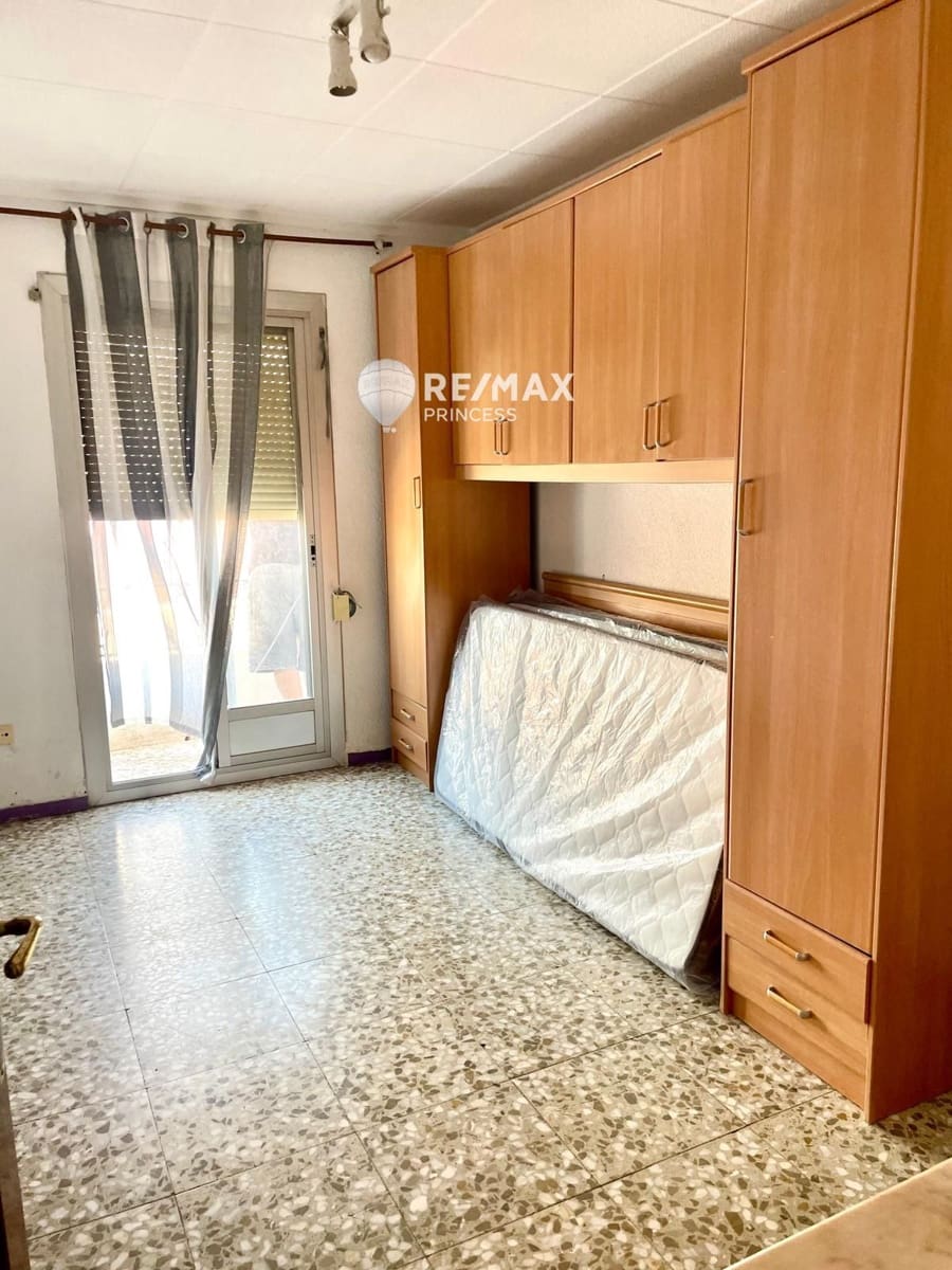 3 soveværelse Lejlighed til salg i Alicante by - € 119.000 (Ref: 9181501)