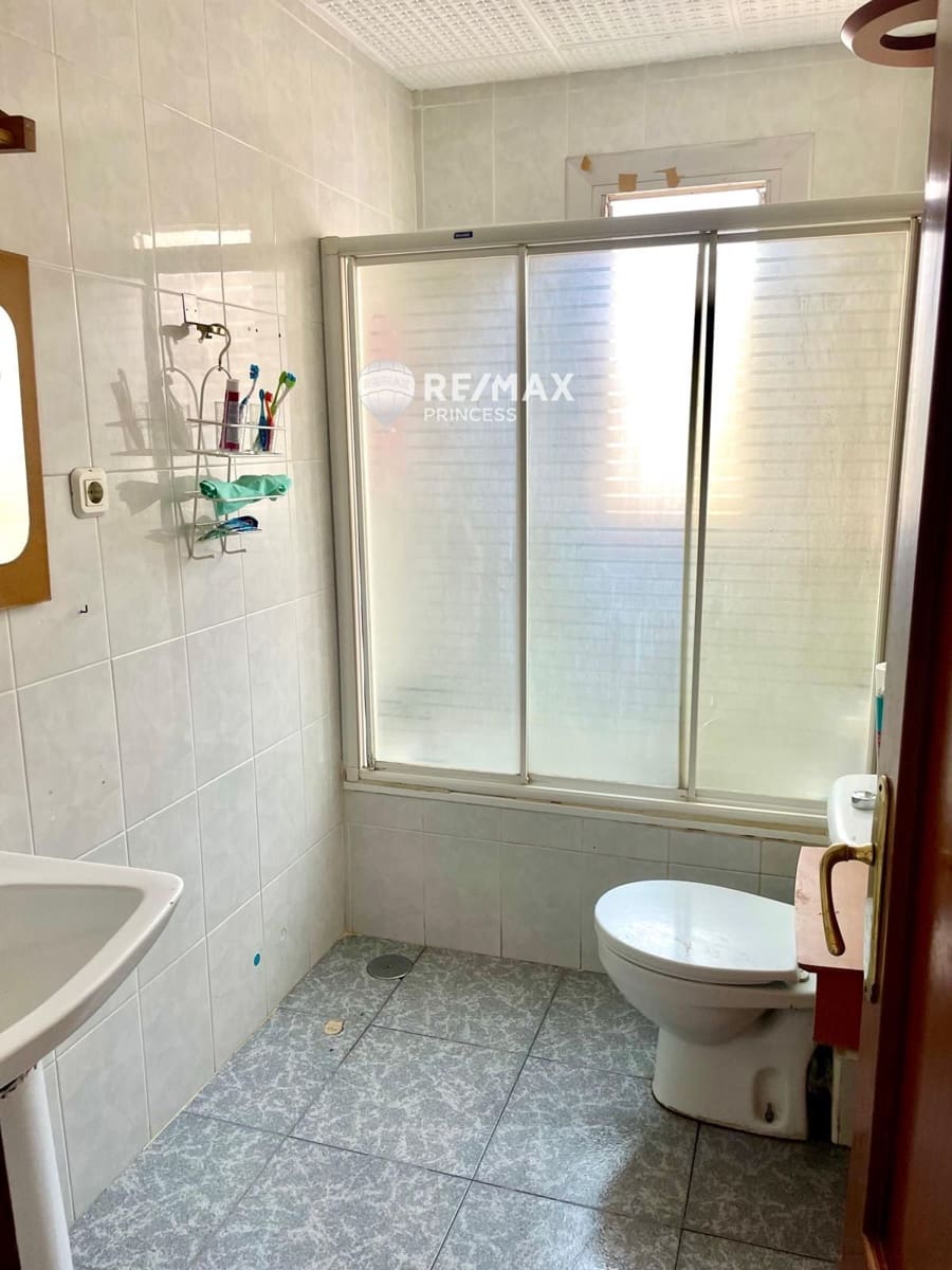 3 soveværelse Lejlighed til salg i Alicante by - € 119.000 (Ref: 9181501)