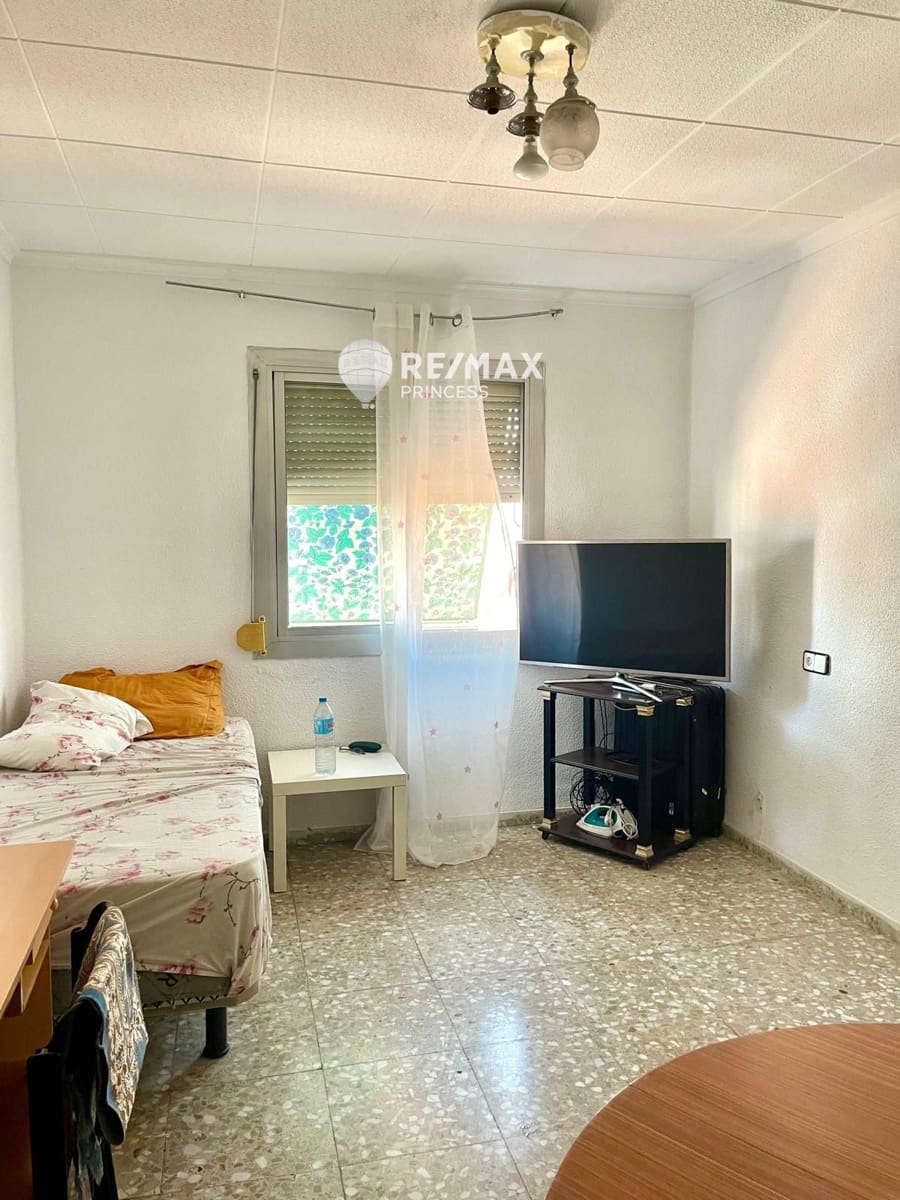 3 soveværelse Lejlighed til salg i Alicante by - € 119.000 (Ref: 9181501)