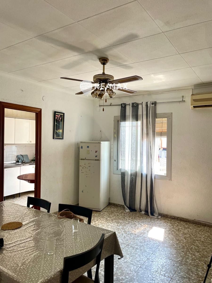 3 soveværelse Lejlighed til salg i Alicante by - € 119.000 (Ref: 9181501)