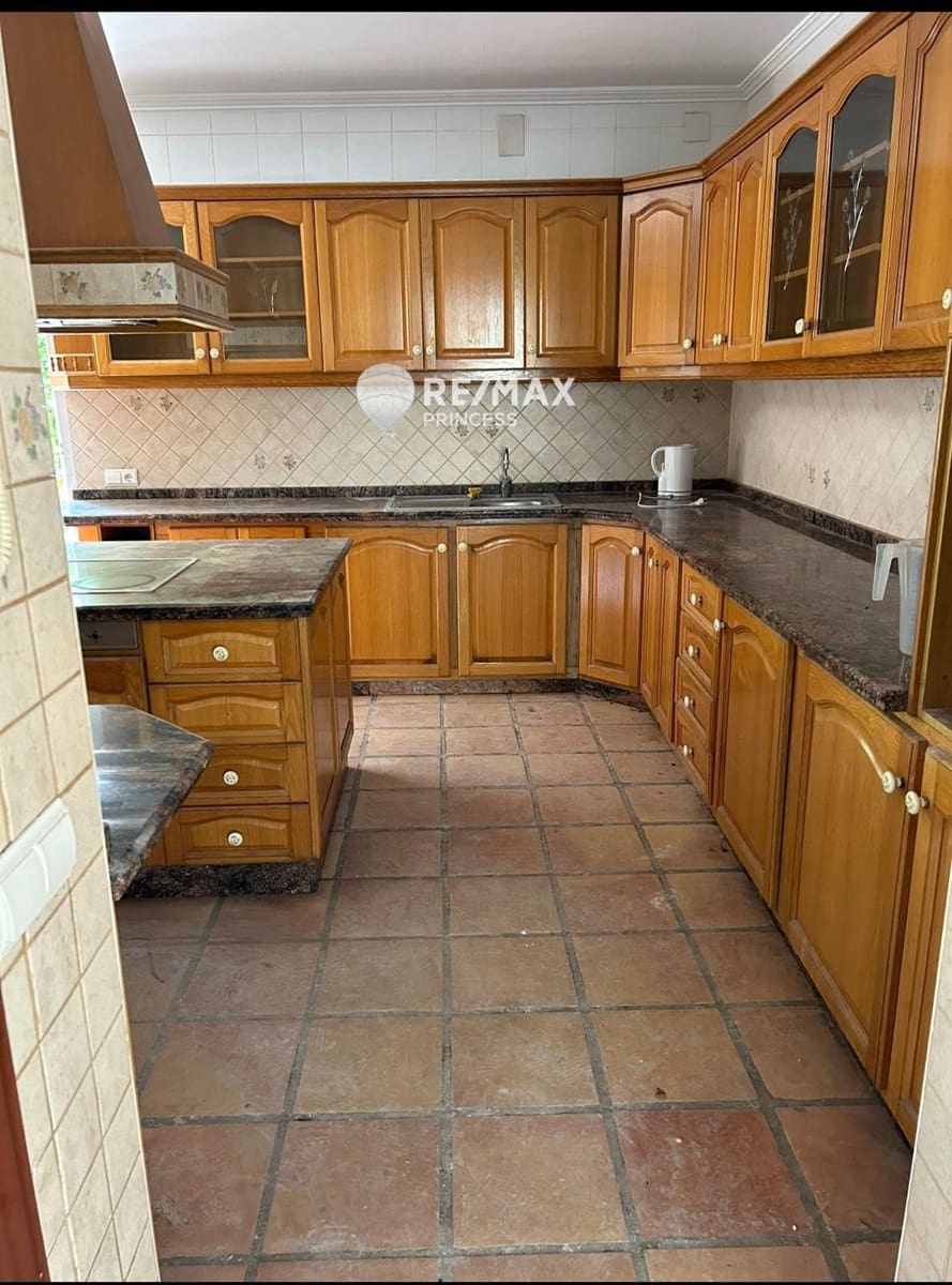 Villa til salg i Alicante by - € 879.900 (Ref: 9196813)