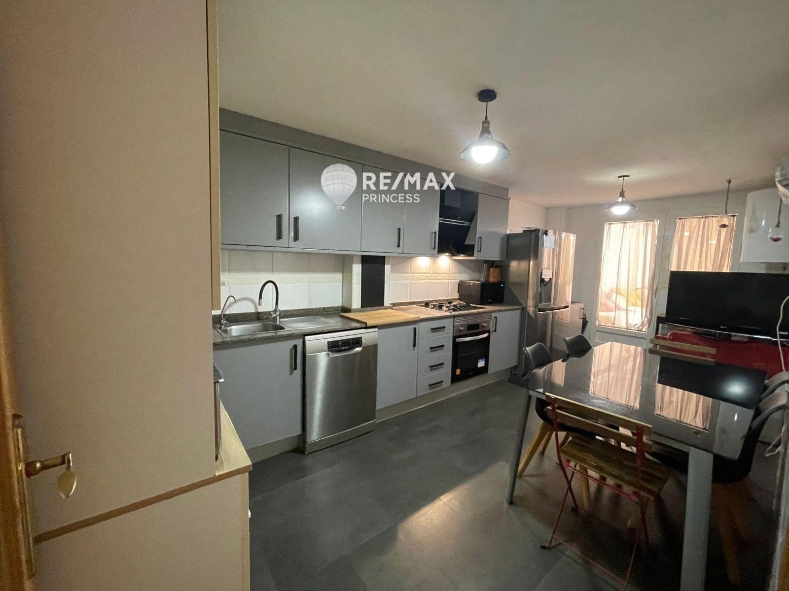 4 soveværelse Lejlighed til salg i Alicante by - € 375.000 (Ref: 9283112)