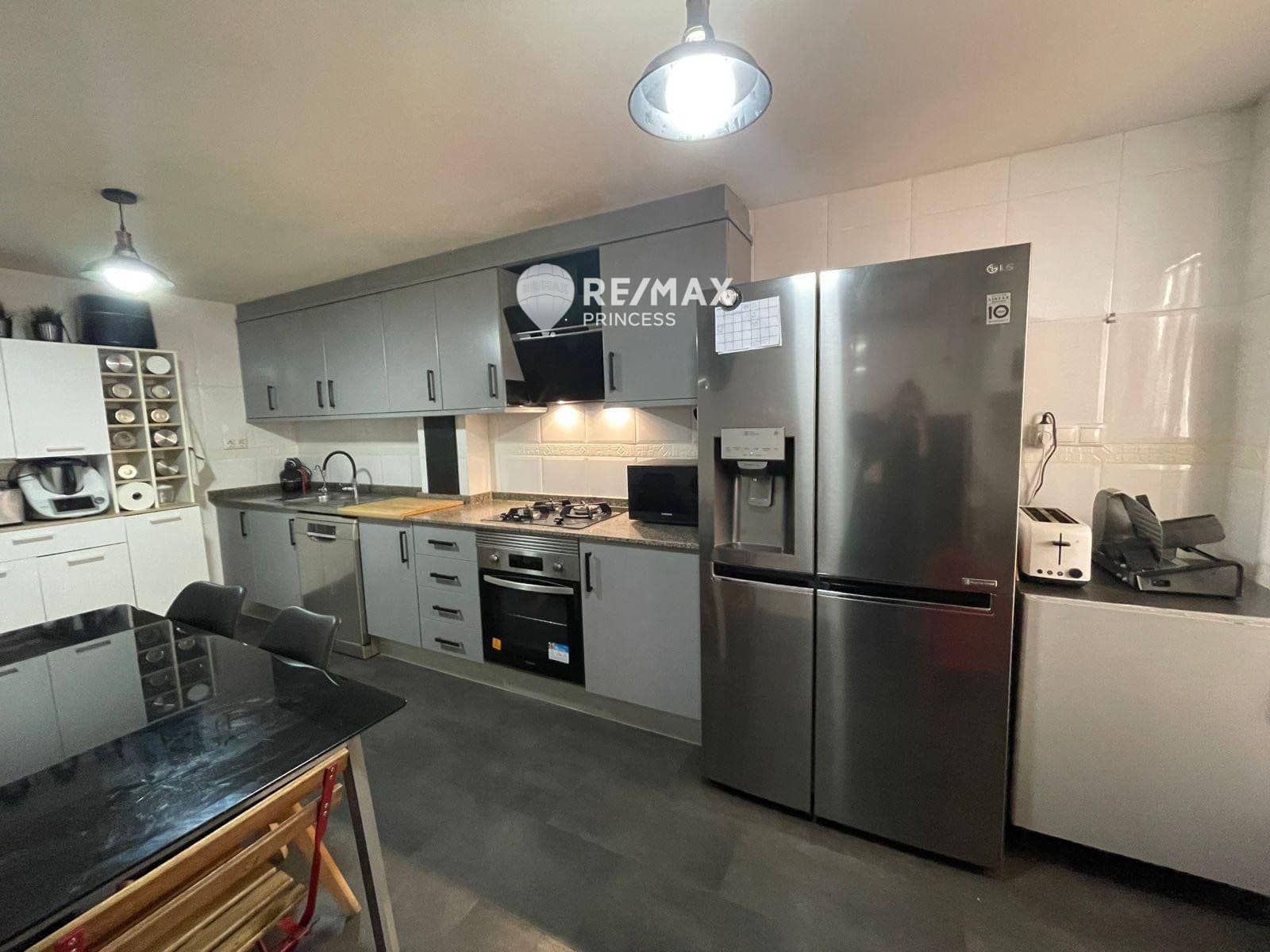 4 soveværelse Lejlighed til salg i Alicante by - € 375.000 (Ref: 9283112)