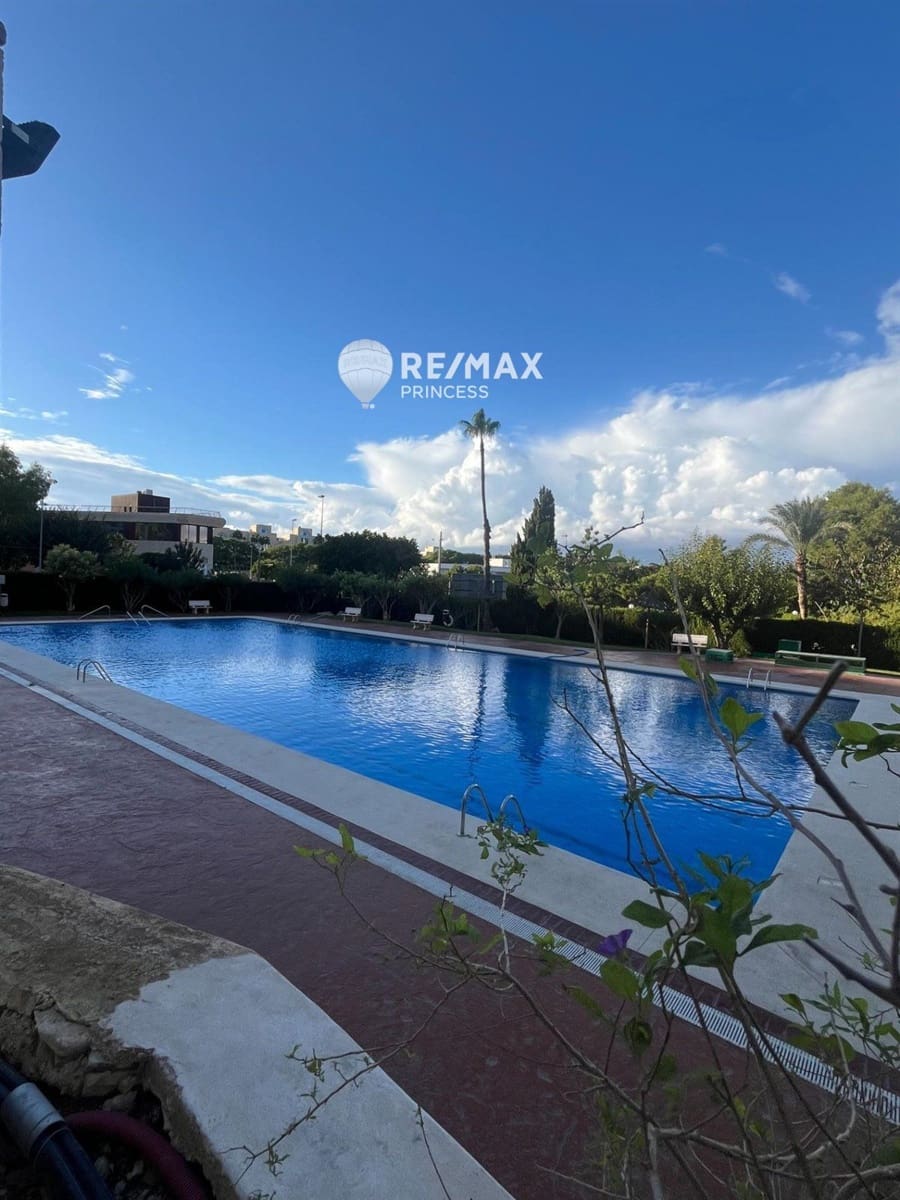 3 slaapkamer Flat te koop in Alicante stad met zwembad garage - € 380.000 (Ref: 9283113)