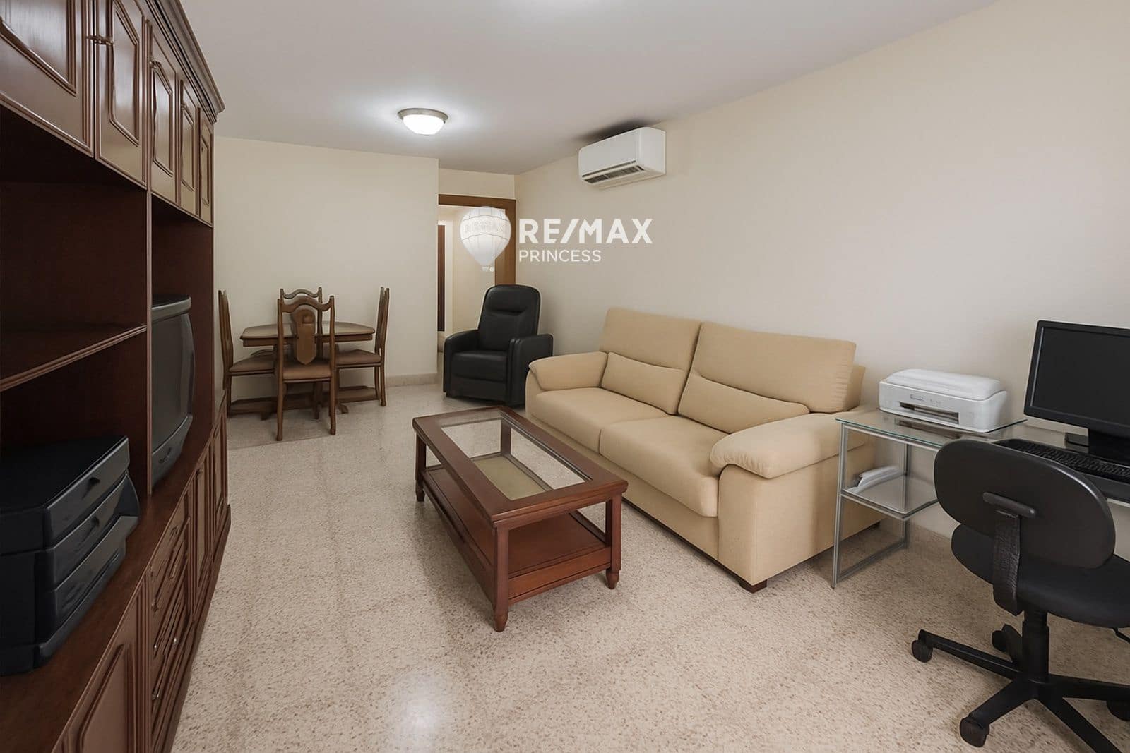 4 bedroom Flat for sale in Alicante / Alacant city with garage - € 229,900 (Ref: 9283114)