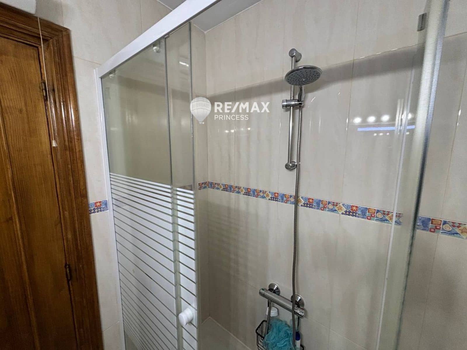 4 bedroom Flat for sale in Alicante / Alacant city with garage - € 229,900 (Ref: 9283114)