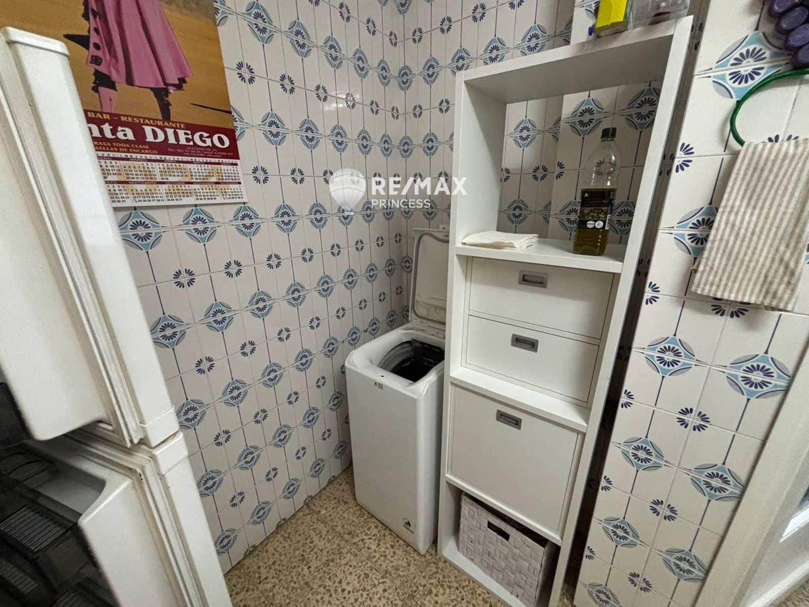 4 bedroom Flat for sale in Alicante / Alacant city with garage - € 229,900 (Ref: 9283114)