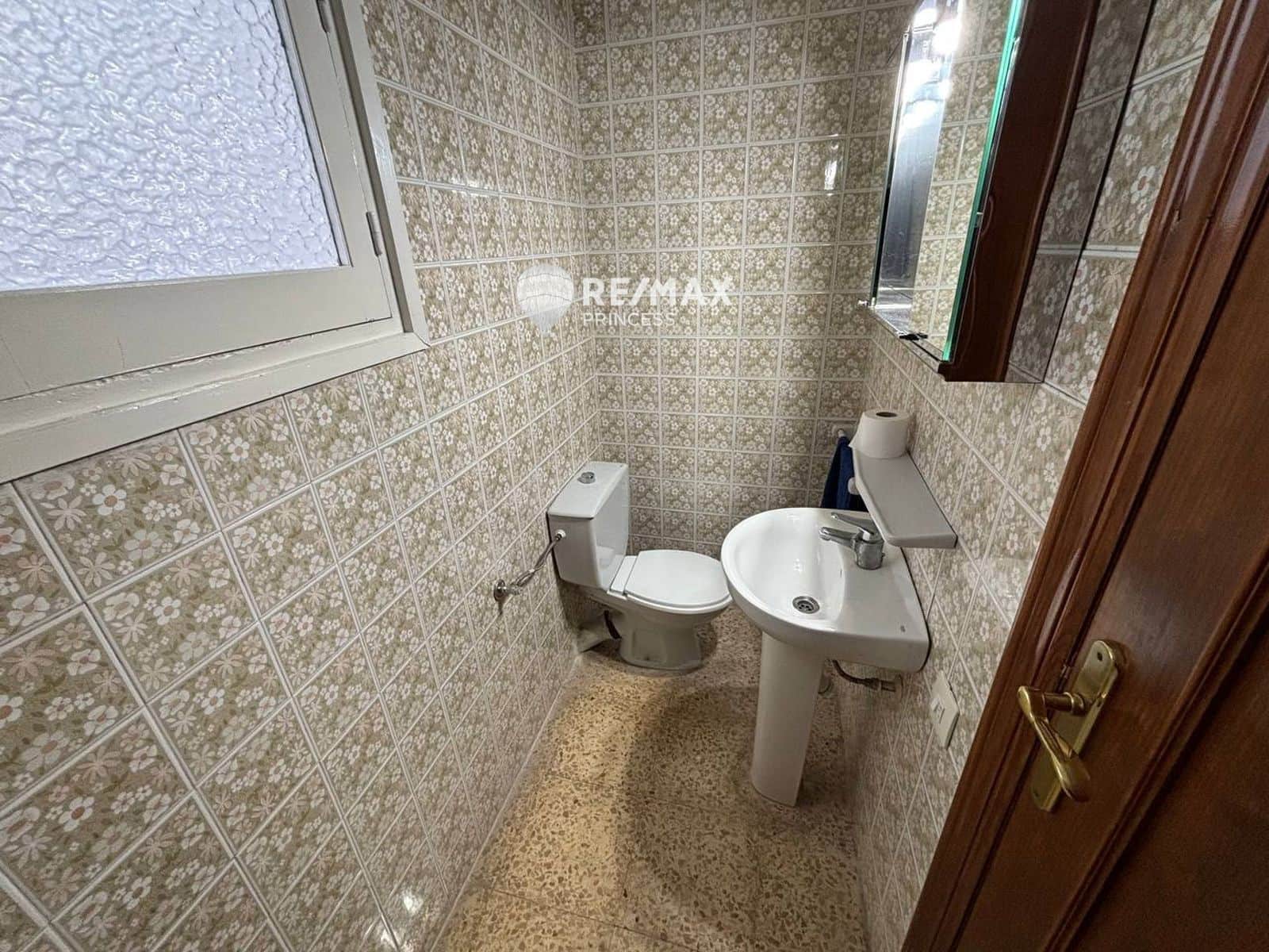 4 bedroom Flat for sale in Alicante / Alacant city with garage - € 229,900 (Ref: 9283114)