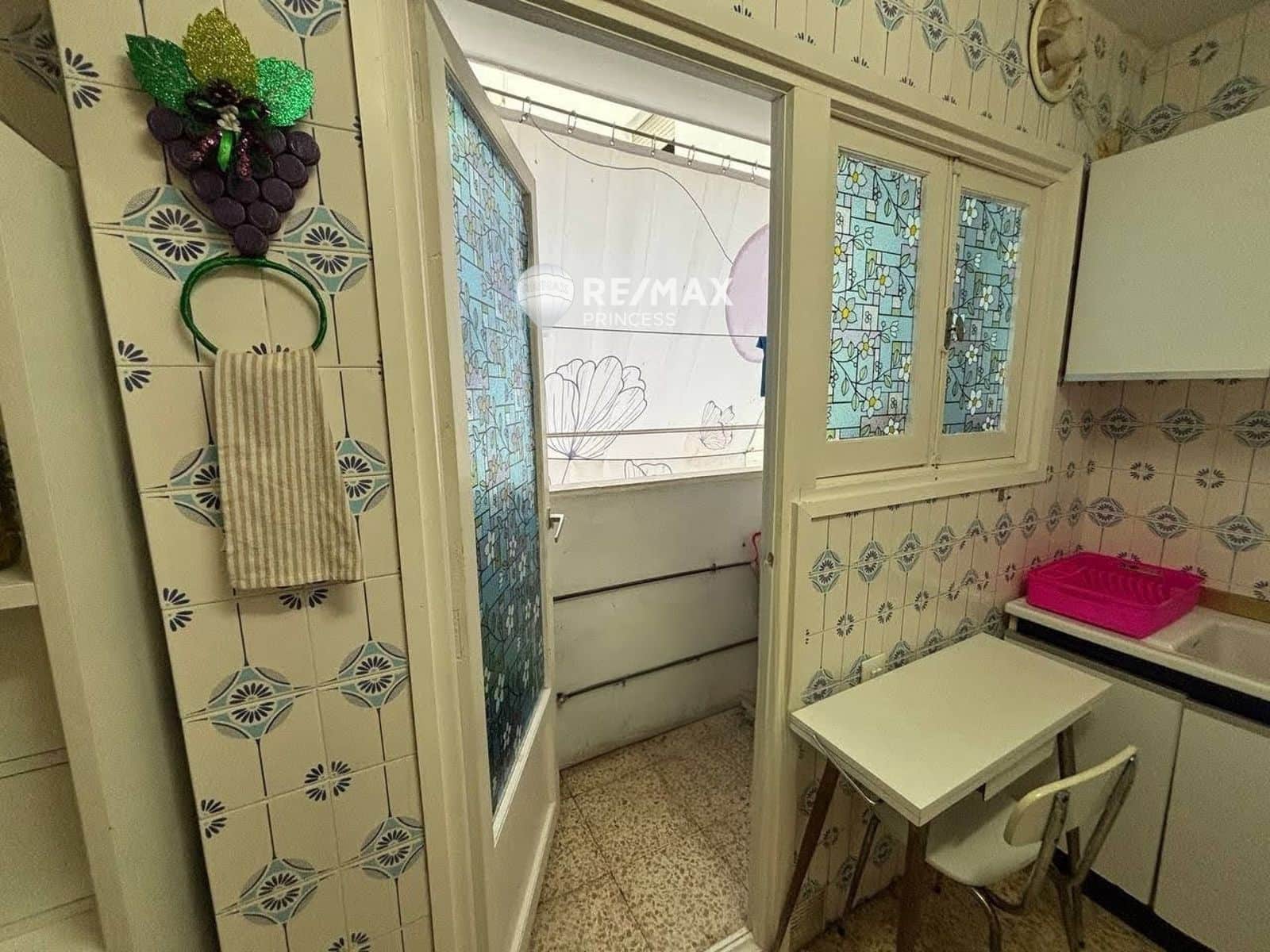 4 bedroom Flat for sale in Alicante / Alacant city with garage - € 229,900 (Ref: 9283114)