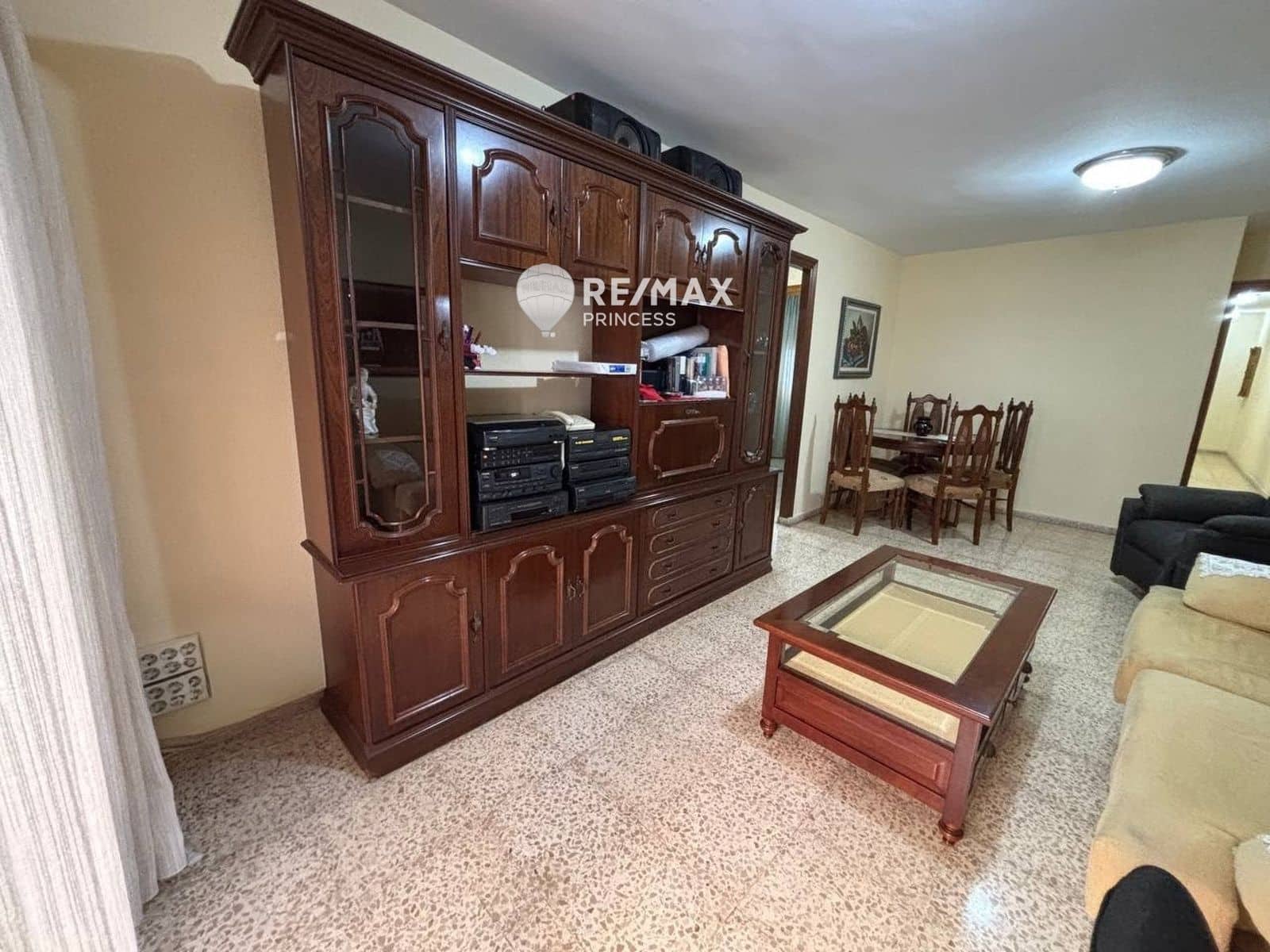 4 bedroom Flat for sale in Alicante / Alacant city with garage - € 229,900 (Ref: 9283114)