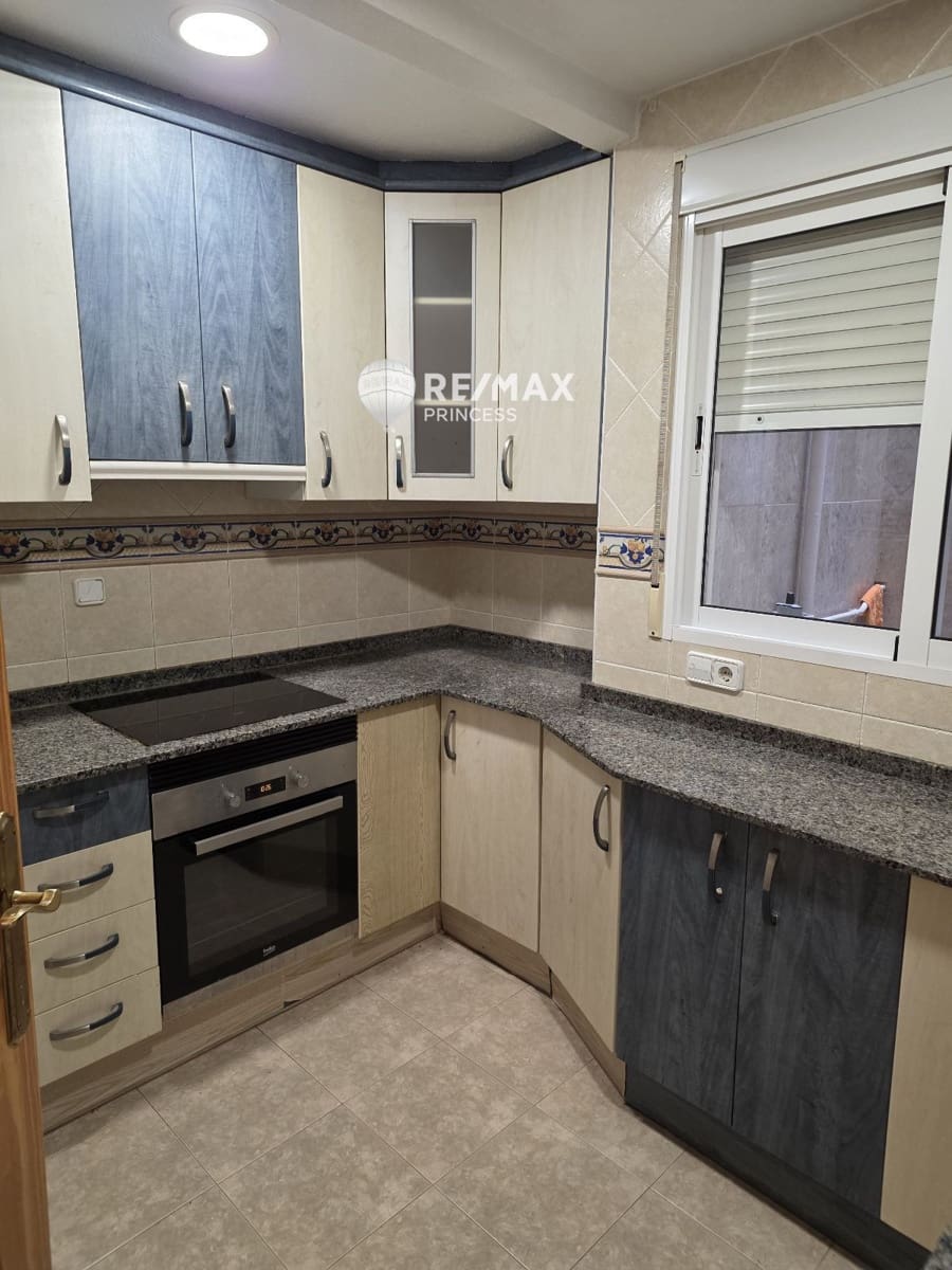 3 soveværelse Lejlighed til salg i Alicante by - € 260.000 (Ref: 9306219)